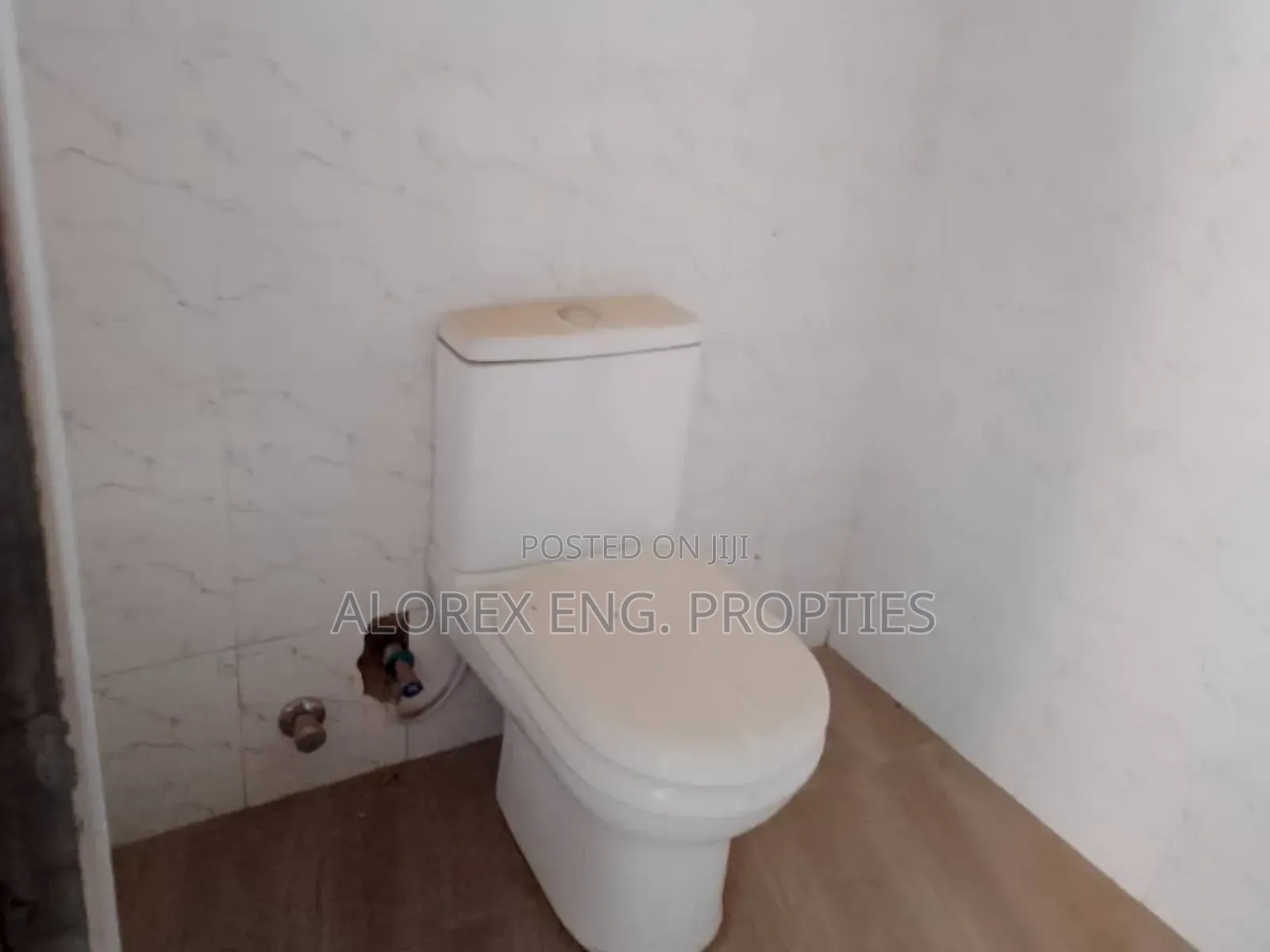 2bdrm House in $60,000, Oyarifa for sale