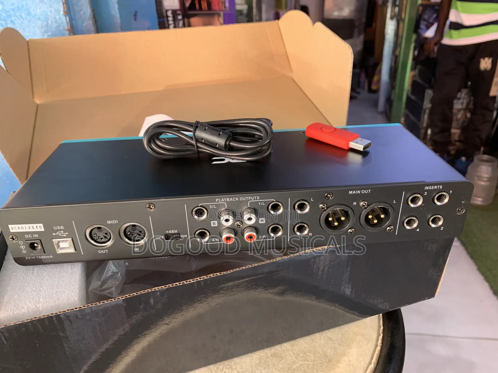 JAC-UMC404HD 4x4 USB AUDIO/MIDI INTERFACE(Sound Card)