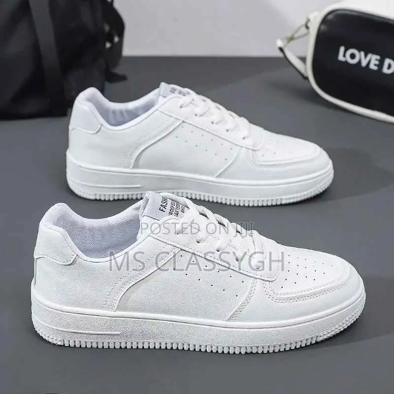 White Sneakers Outdoor Casual Sneakers Sports Shoes