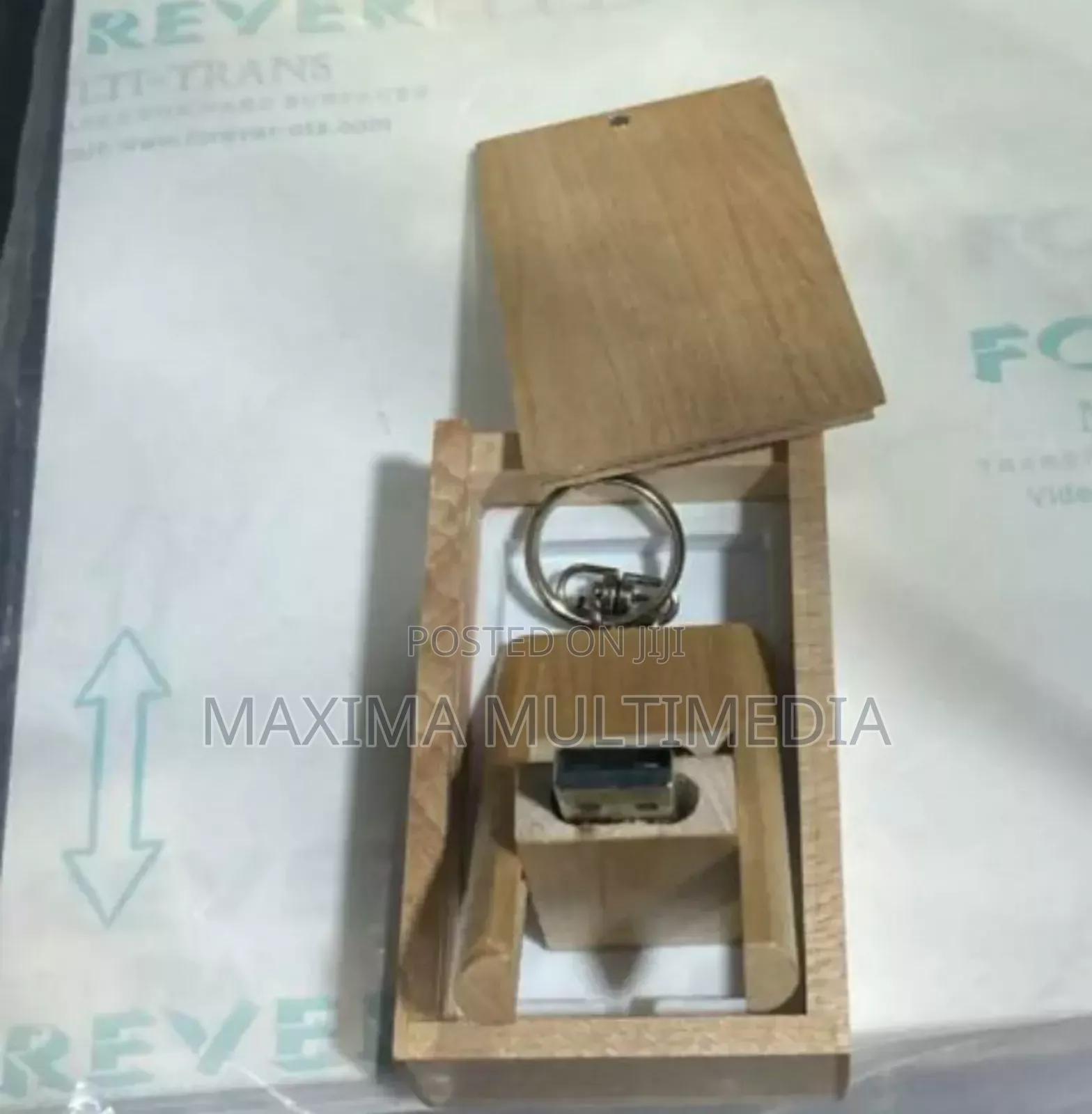 Bamboo Pen Drive for Customization .