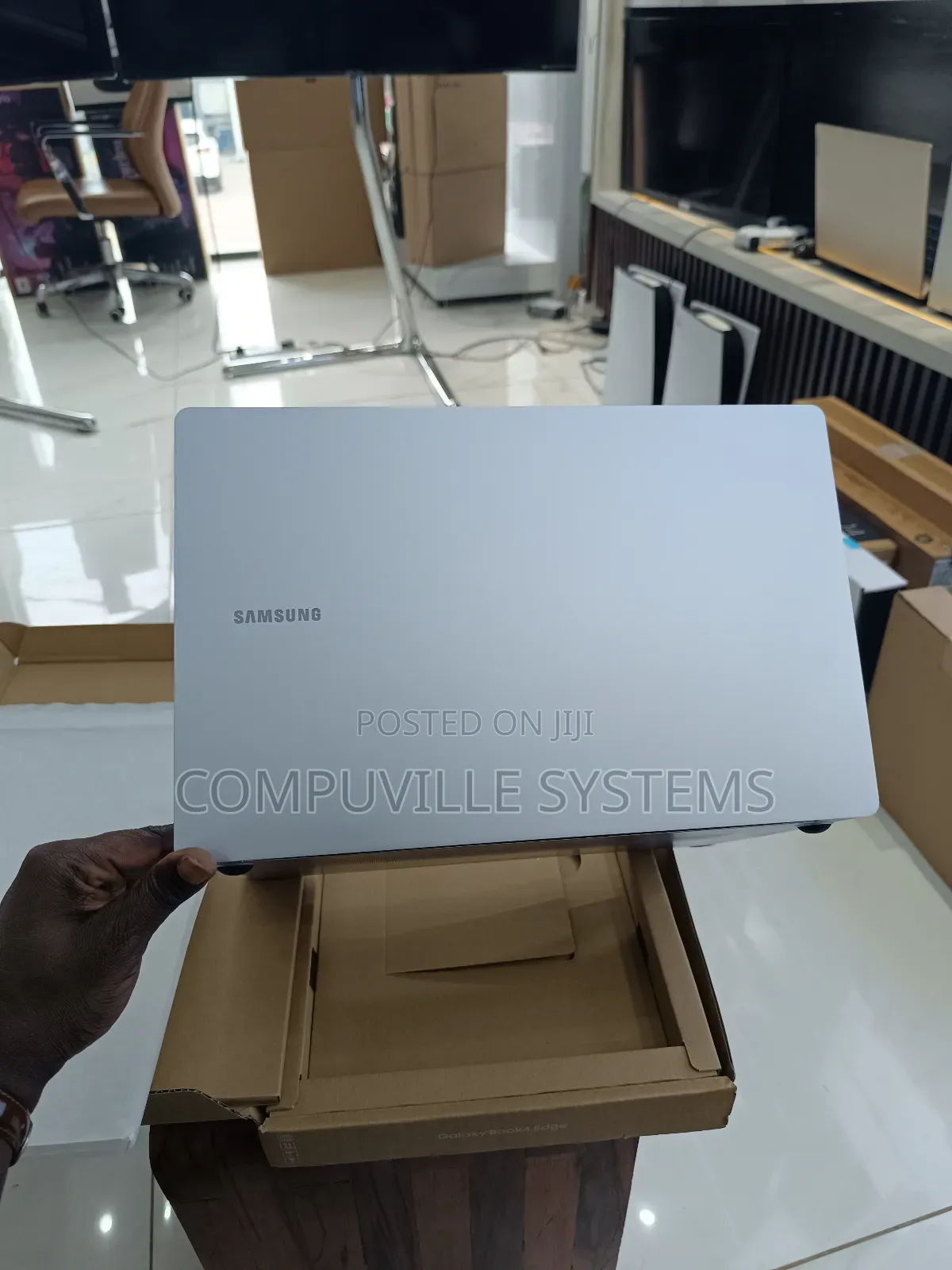 New Laptop Samsung 16GB SSD 512GB