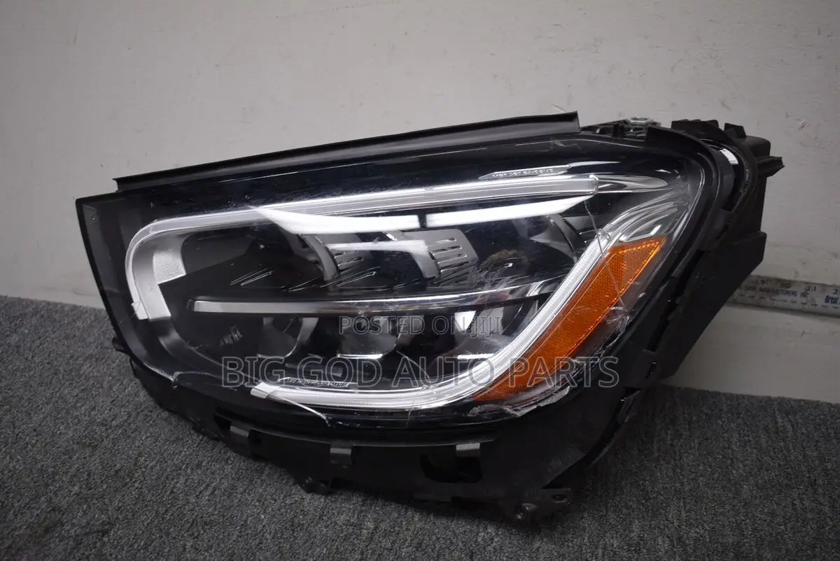 Mercedes Benz Glc300 Left Side Headlight Oem 2020 2022