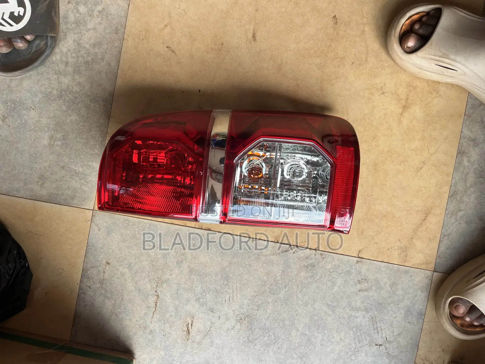 Hilux Vigo 2012 Tailight Original Depo Pair