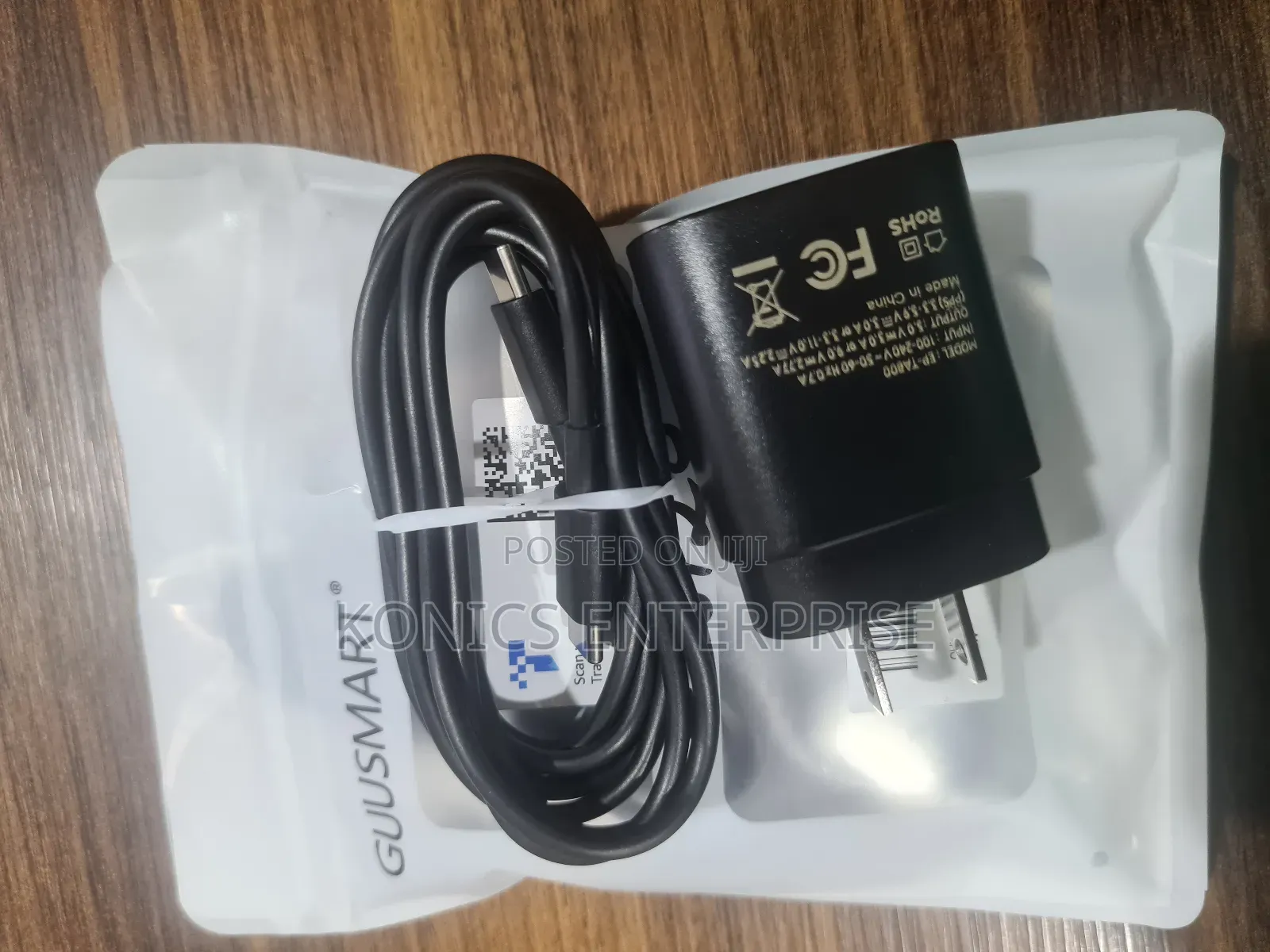 Guusmart Type C Black Charger