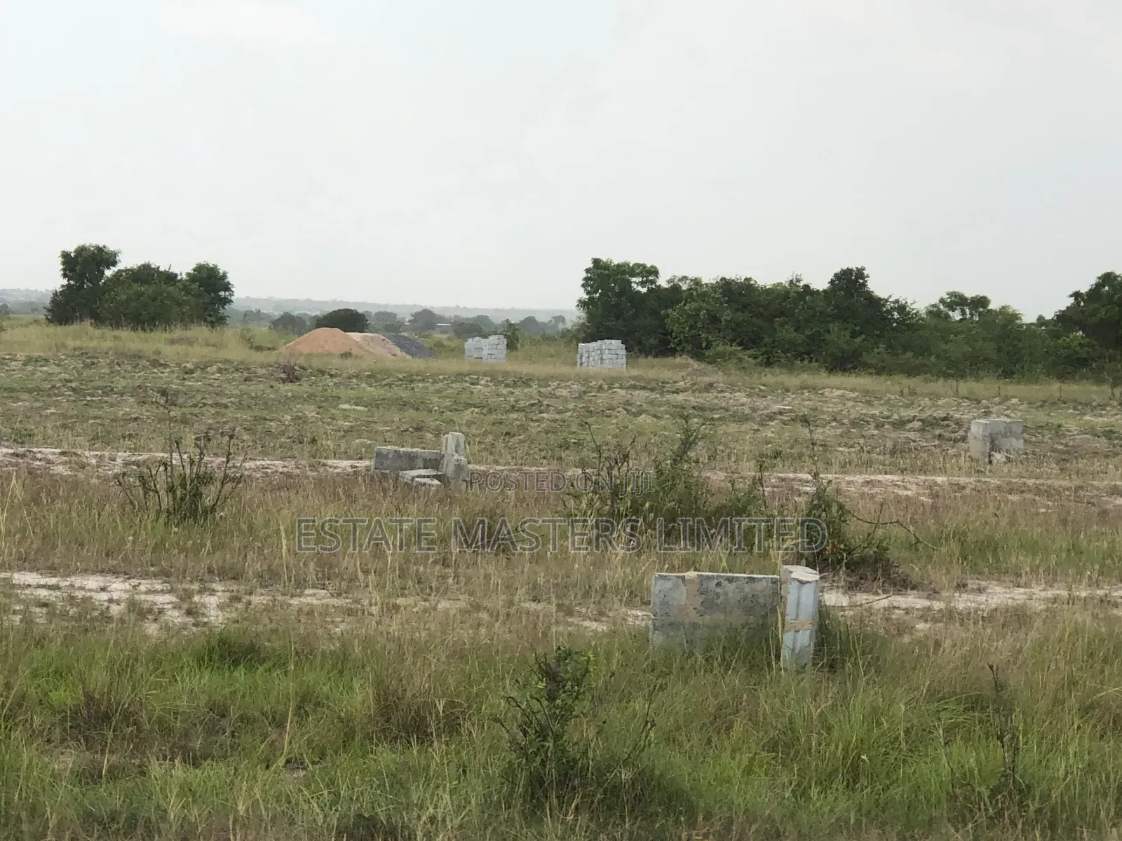 Genuine Estate Land That Comes With Free Documentation