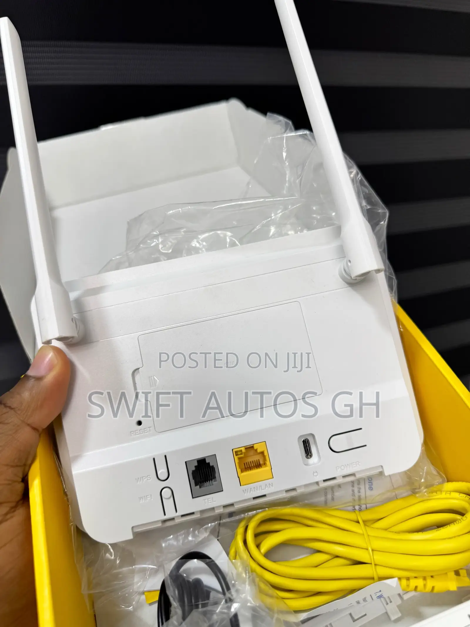 Universal ZLT 4G+ Router