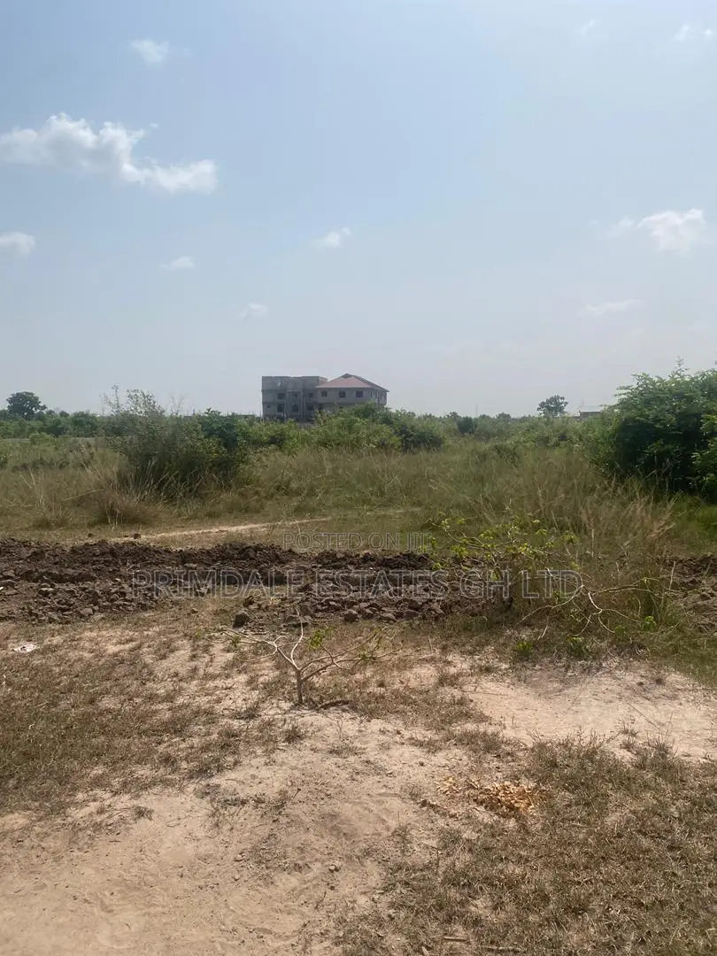 Lands at Odumse-Afienya!