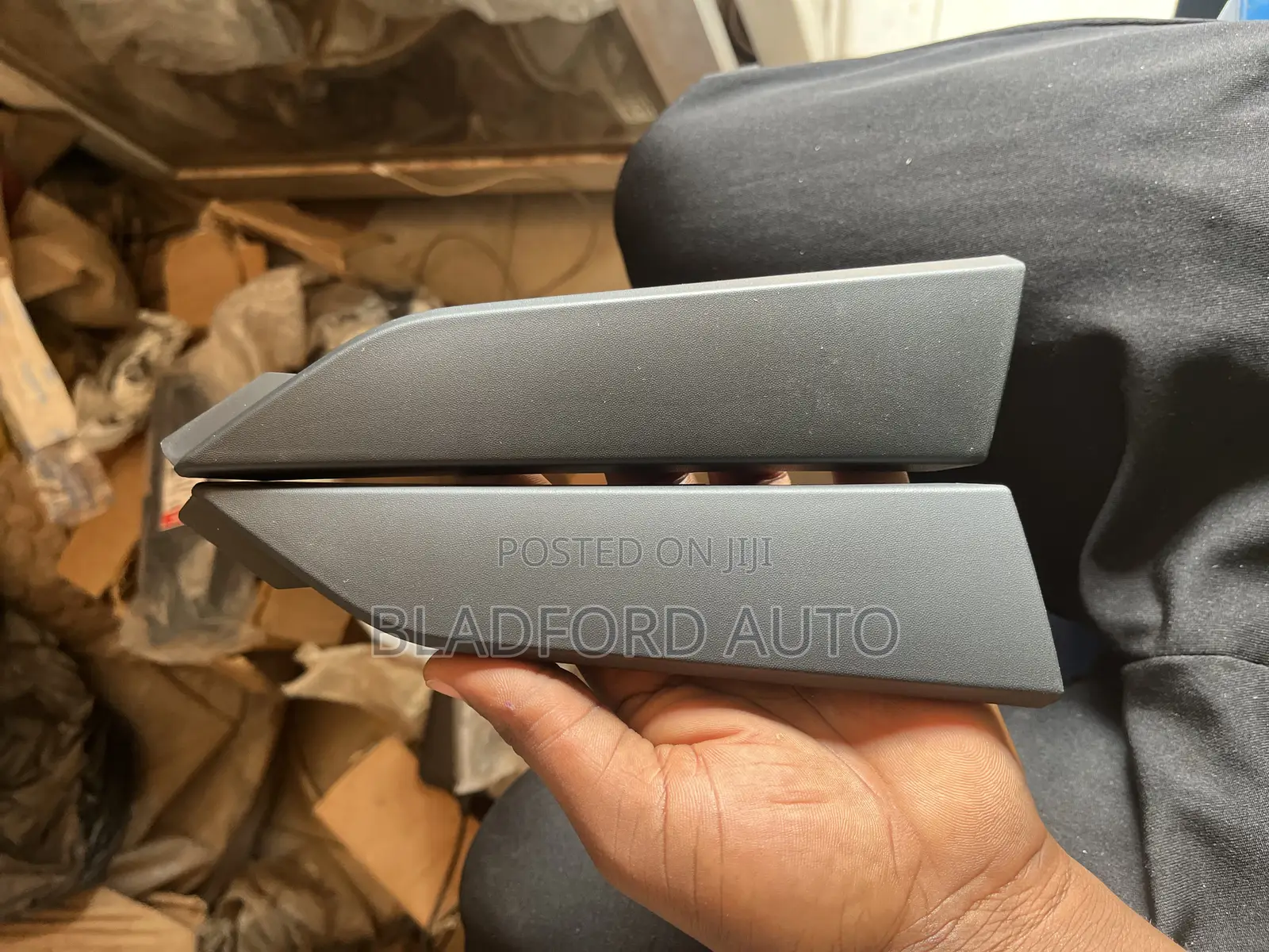 L200 2019 Bumper Moulding