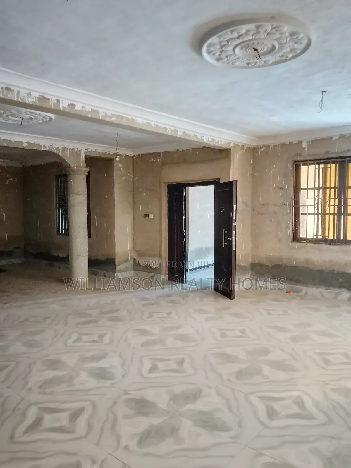 5bdrm House in Hfc Estate Area, Spintex for rent