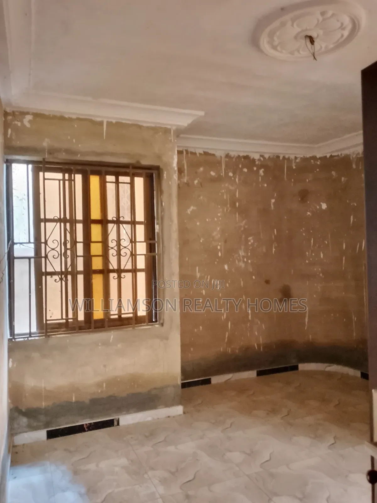 5bdrm House in Hfc Estate Area, Spintex for rent