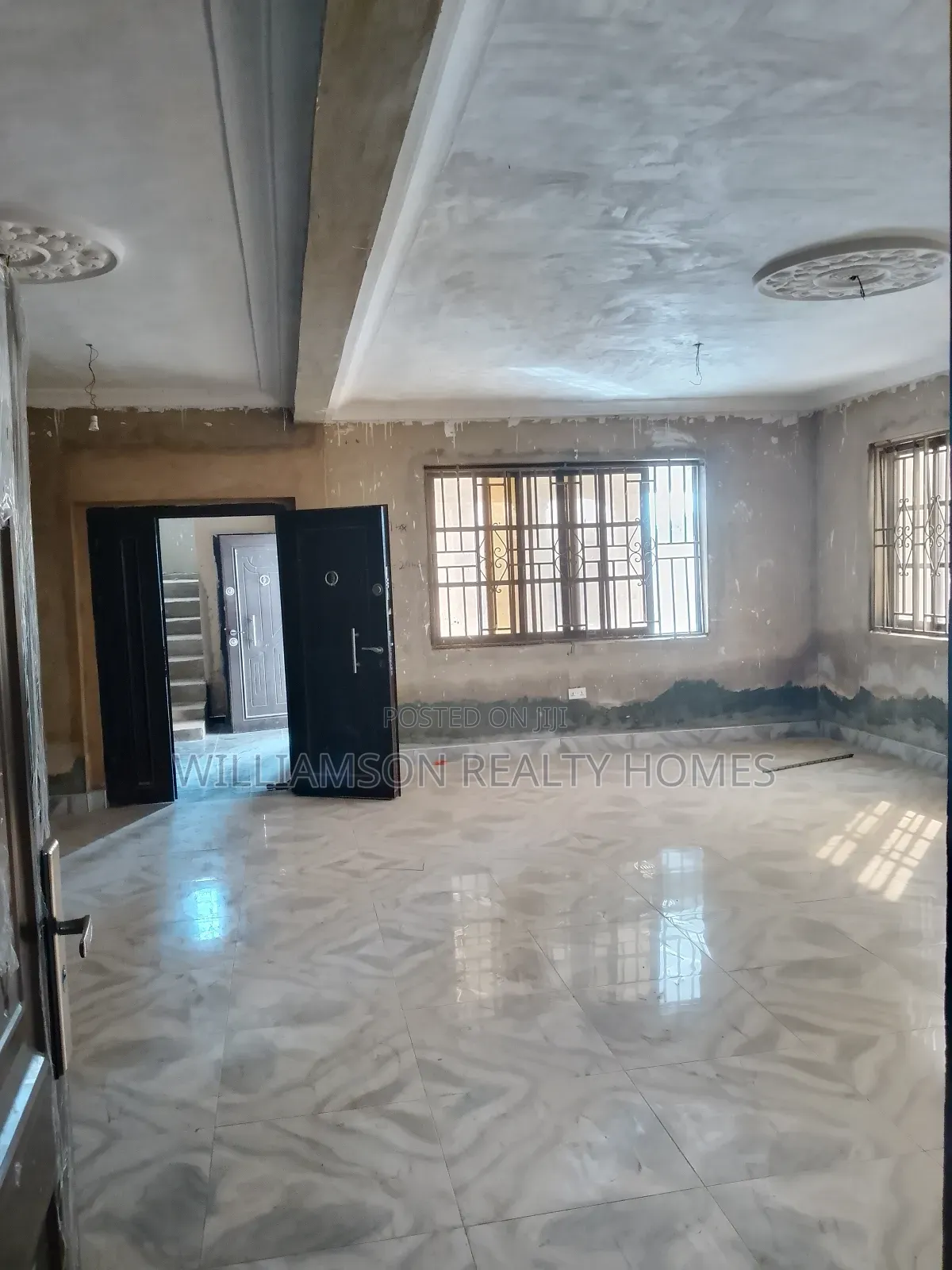 5bdrm House in Hfc Estate Area, Spintex for rent