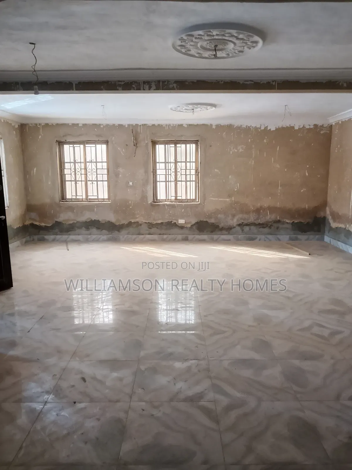 5bdrm House in Hfc Estate Area, Spintex for rent
