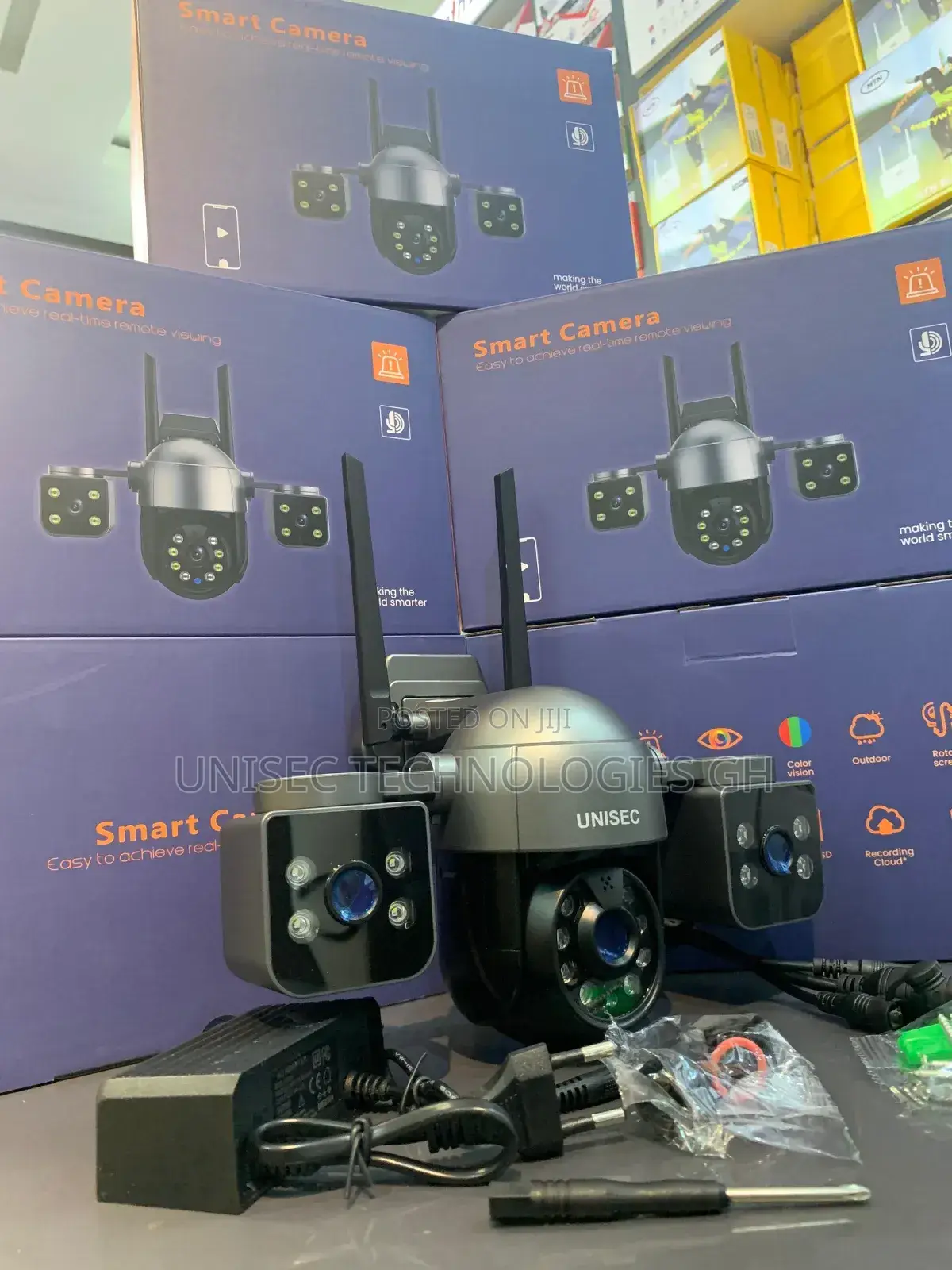 8x Zoom 3 Lens Wireless PTZ Smart Camera