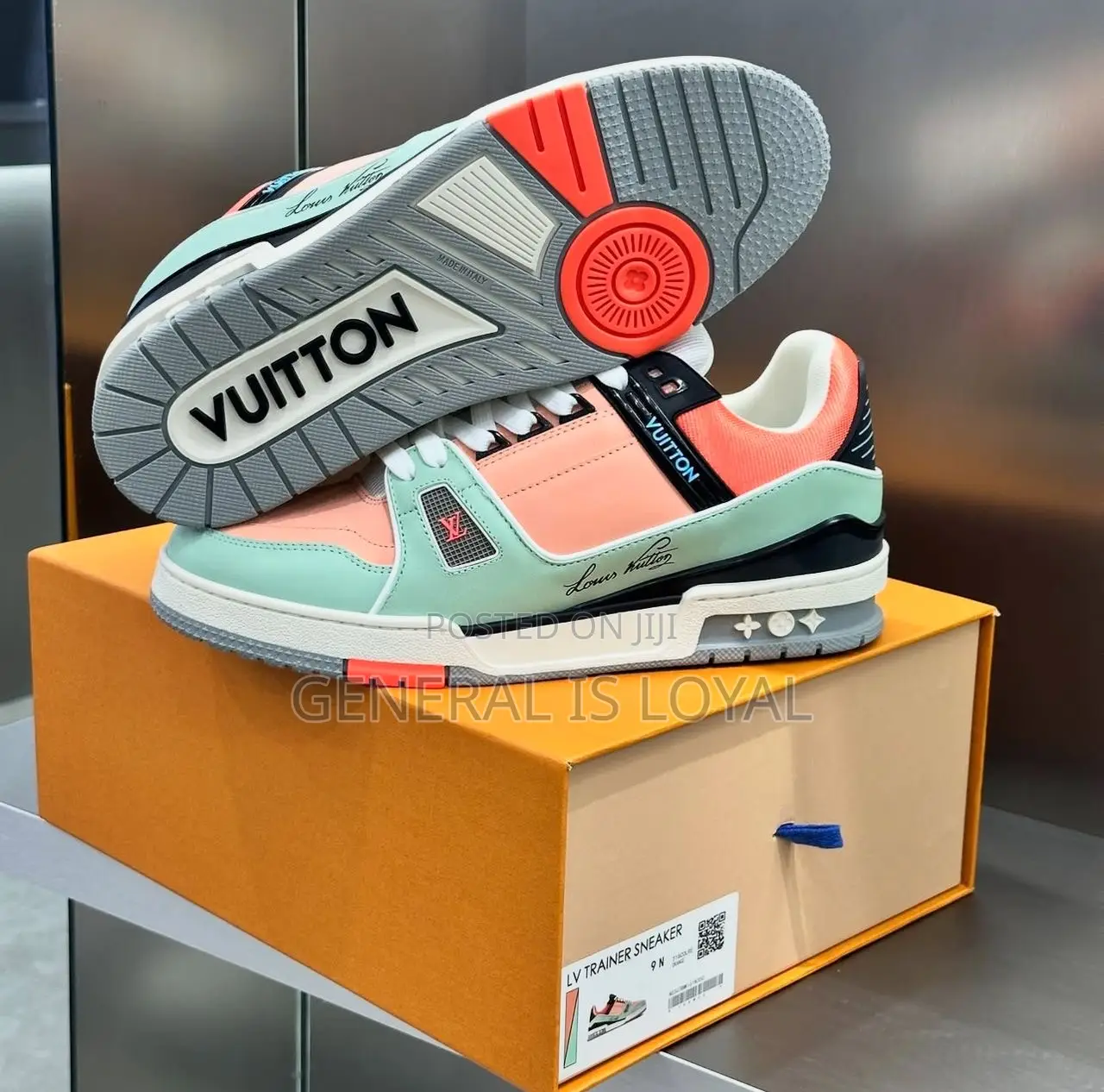 Lv Sneaker