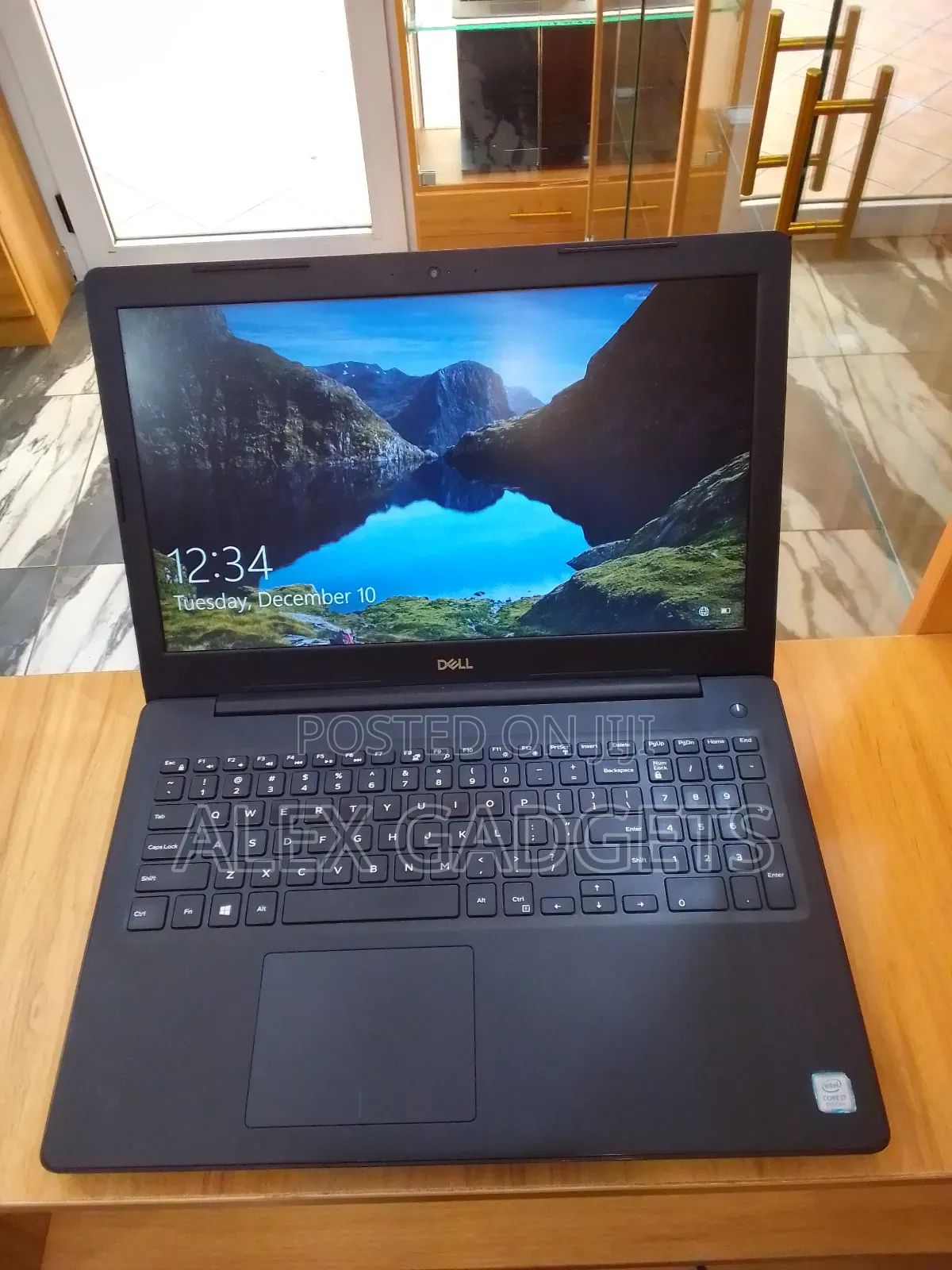 Laptop Dell Latitude 3590 8GB Intel Core I7 SSD 256GB