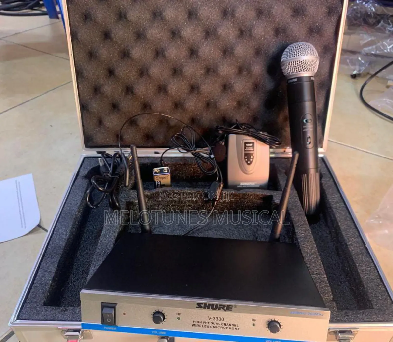 Shure Hand, Head and Lapel Microphone