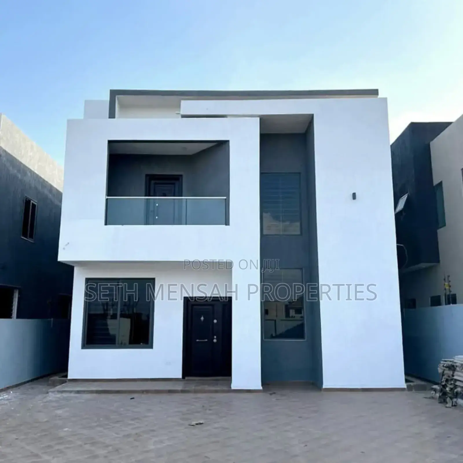 4bdrm House in Skm Properties, East Legon for sale