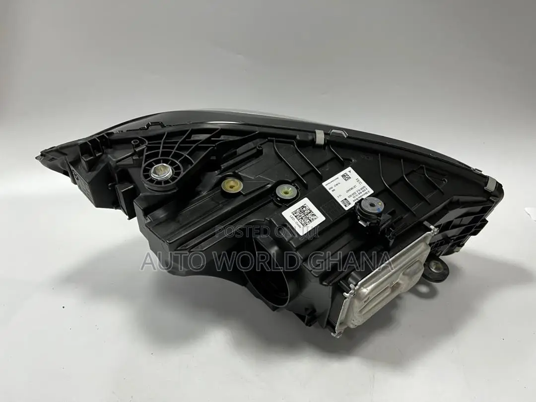 Mercedes Benz W206 C300 2021-2023 Us Version Headlight Pair