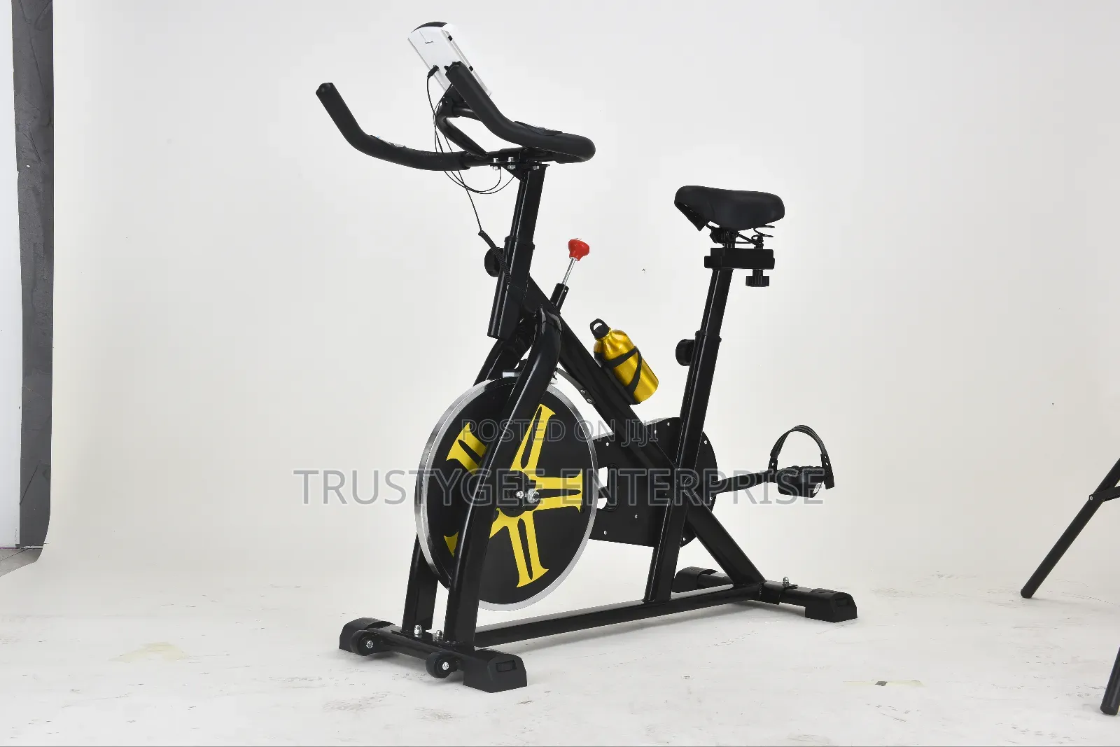 Y825 Exercise Bike