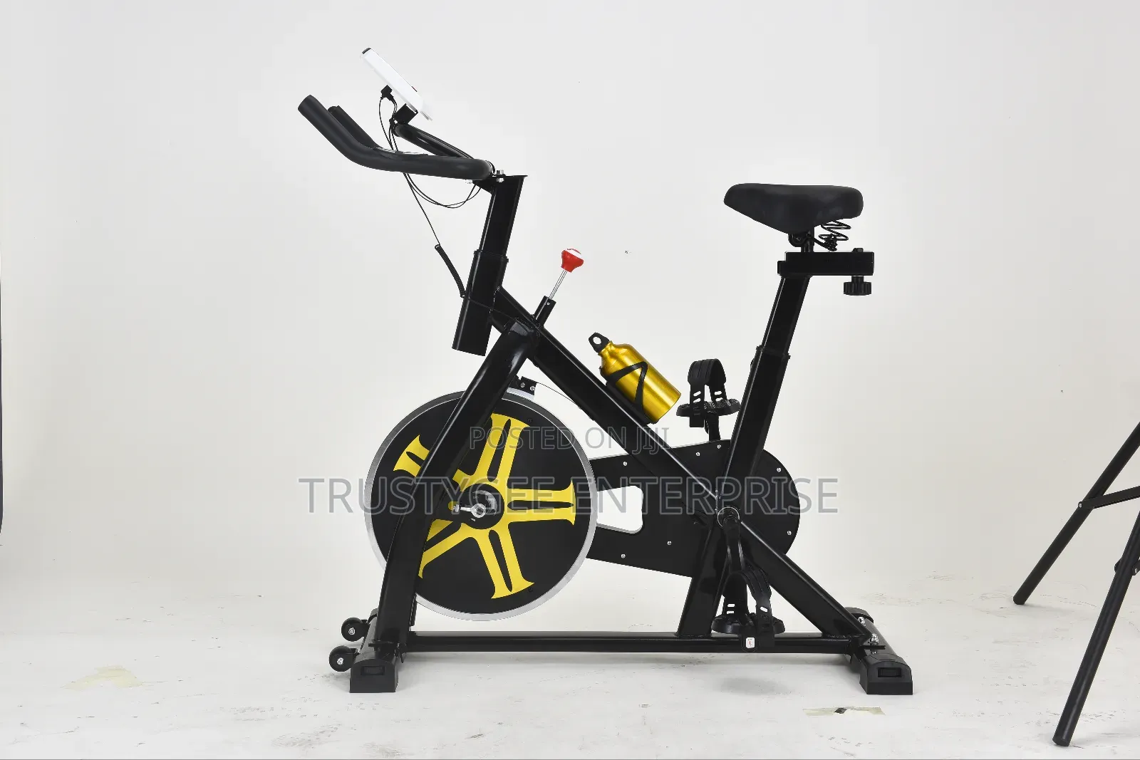 Y825 Exercise Bike
