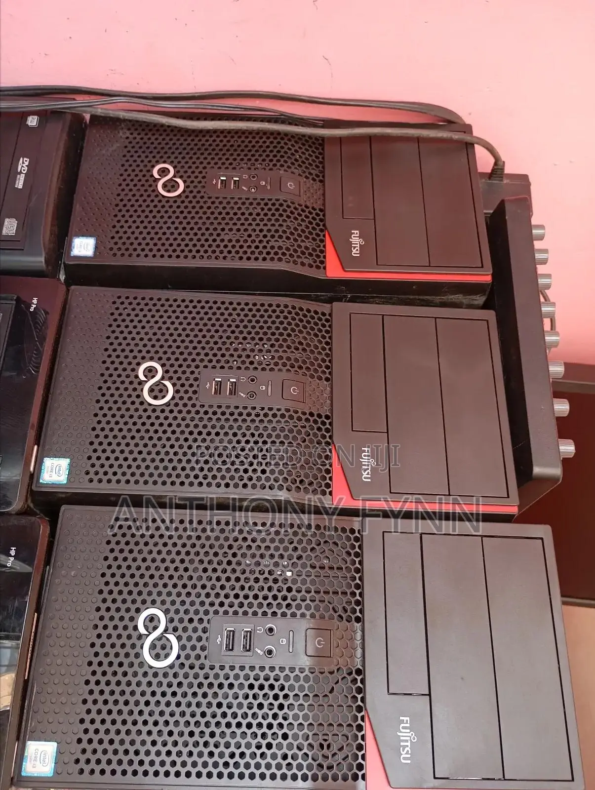 Desktop Computer Fujitsu Esprimo P557/E85+ 4GB Intel Core i3 HDD 500GB