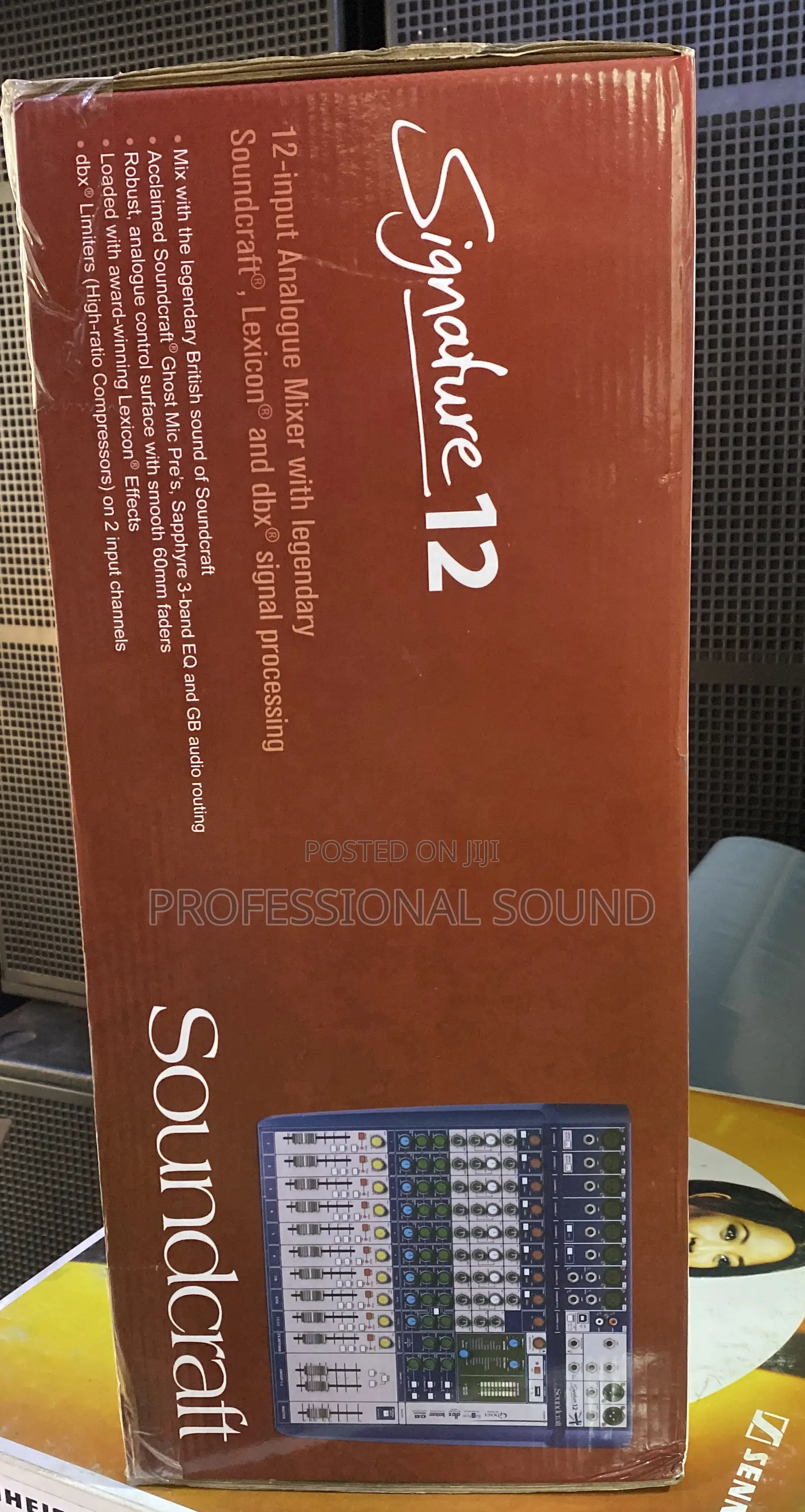 Soundcraft 12 Channel