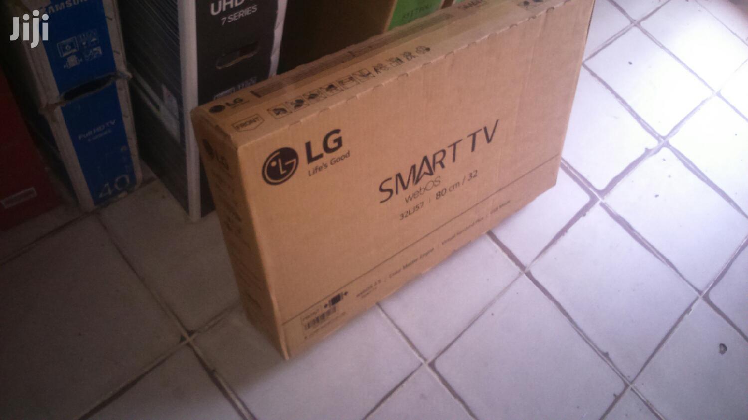 LG 32" Digital Smart Satellite TV - 32LJ570U