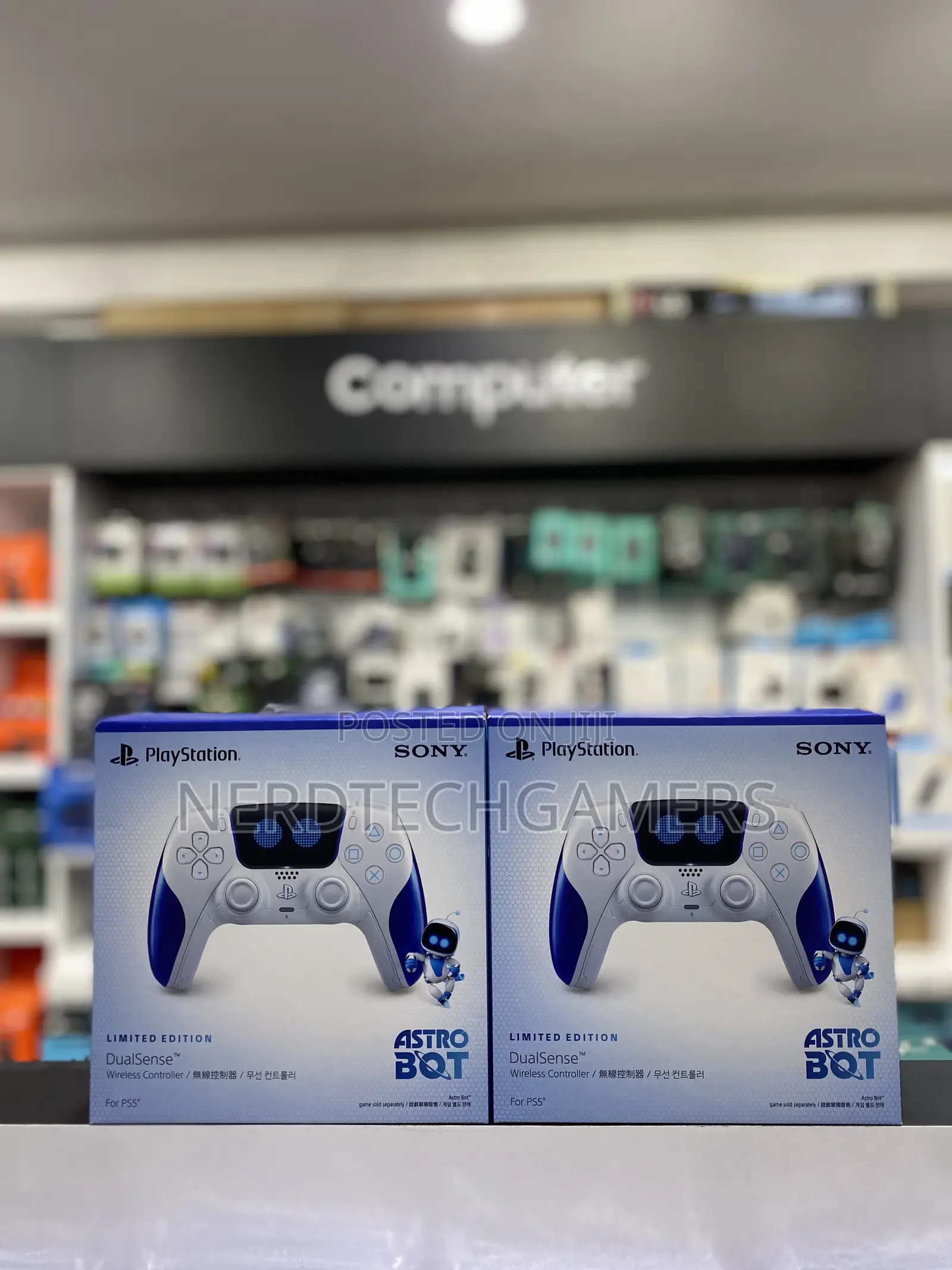 Dualsense Wireless Controller - Astro Bot Limited Edition