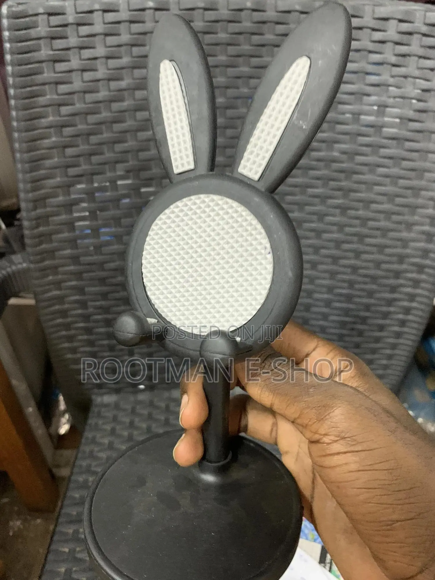 Rabbit Phone Stand