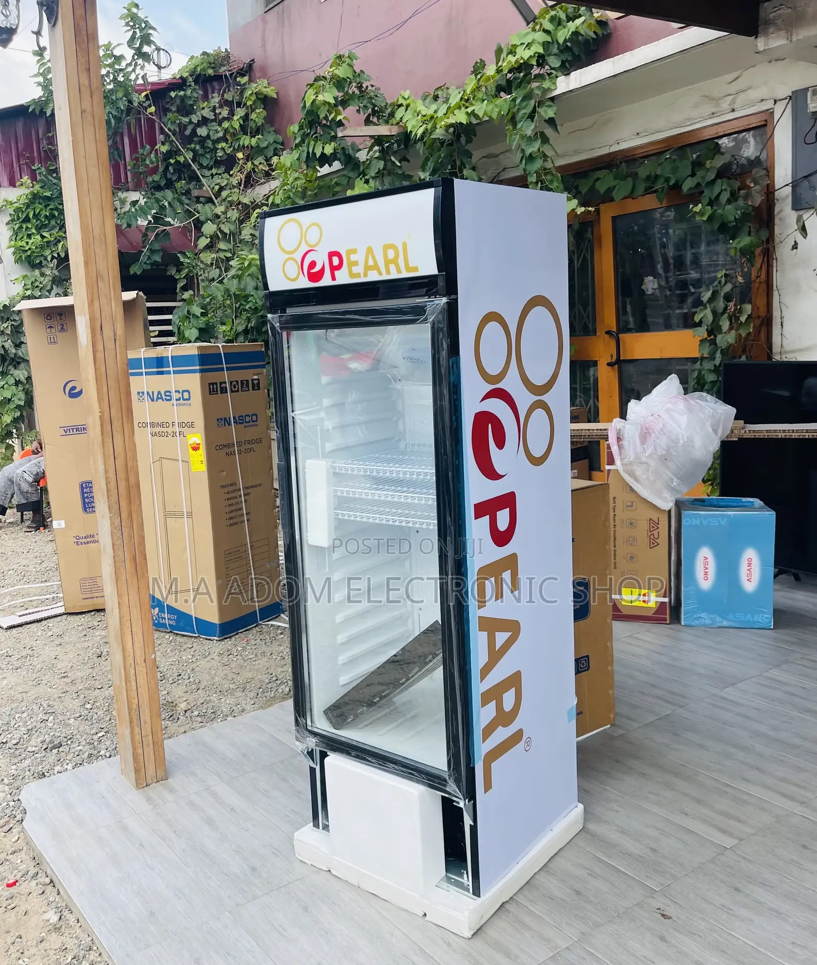 Unique Design Pearl PVC-316-2b Single Door Display Fridge.