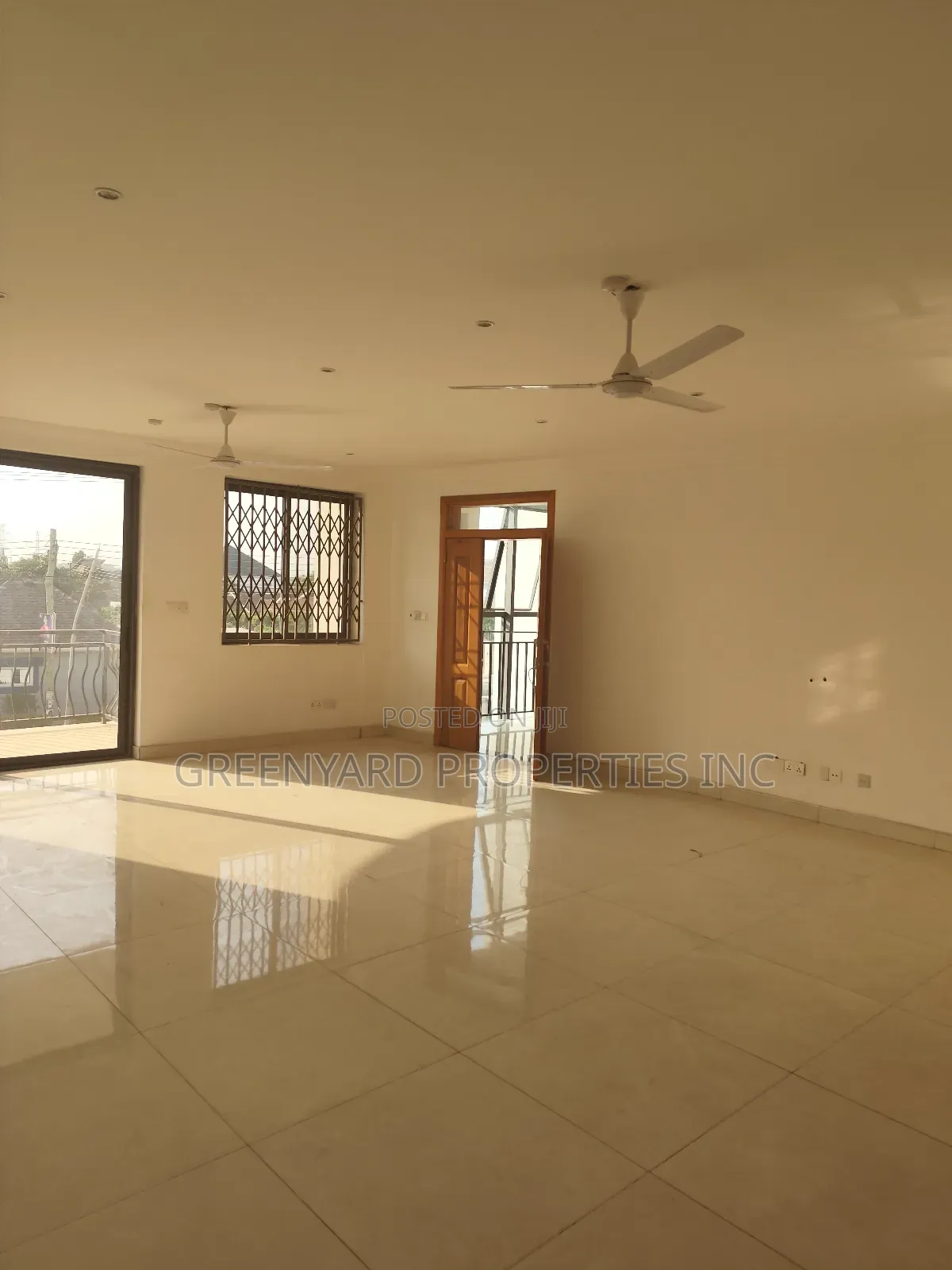 3bdrm Apartment in American House, East Legon for rent