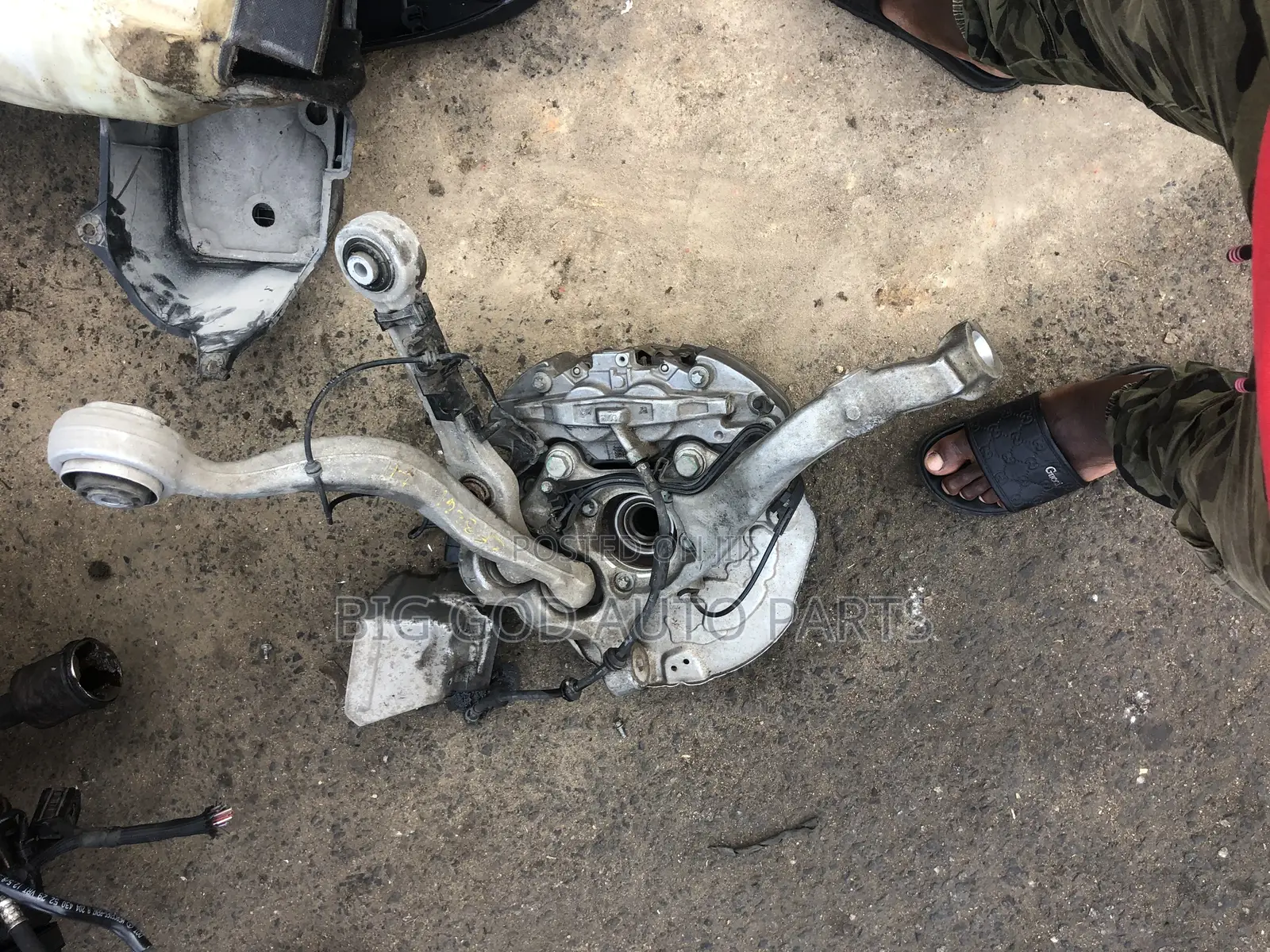 Mercedes Benz C300 and C250 Complete Hubs and Links