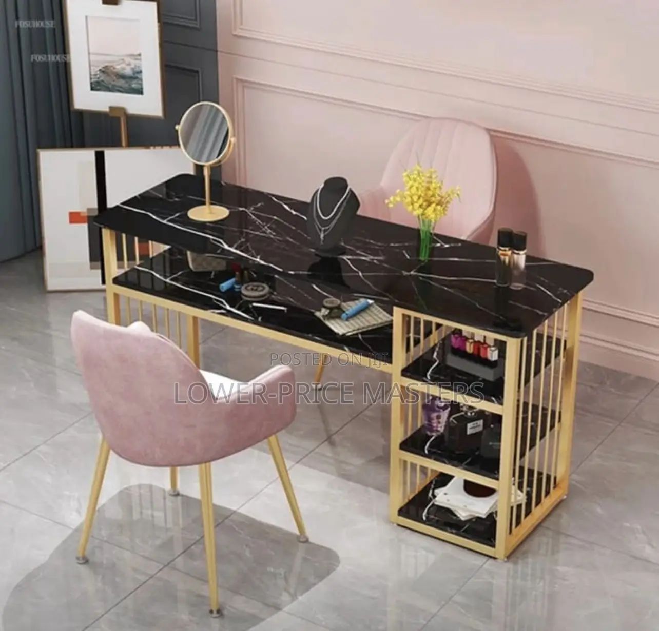 Manicure Table