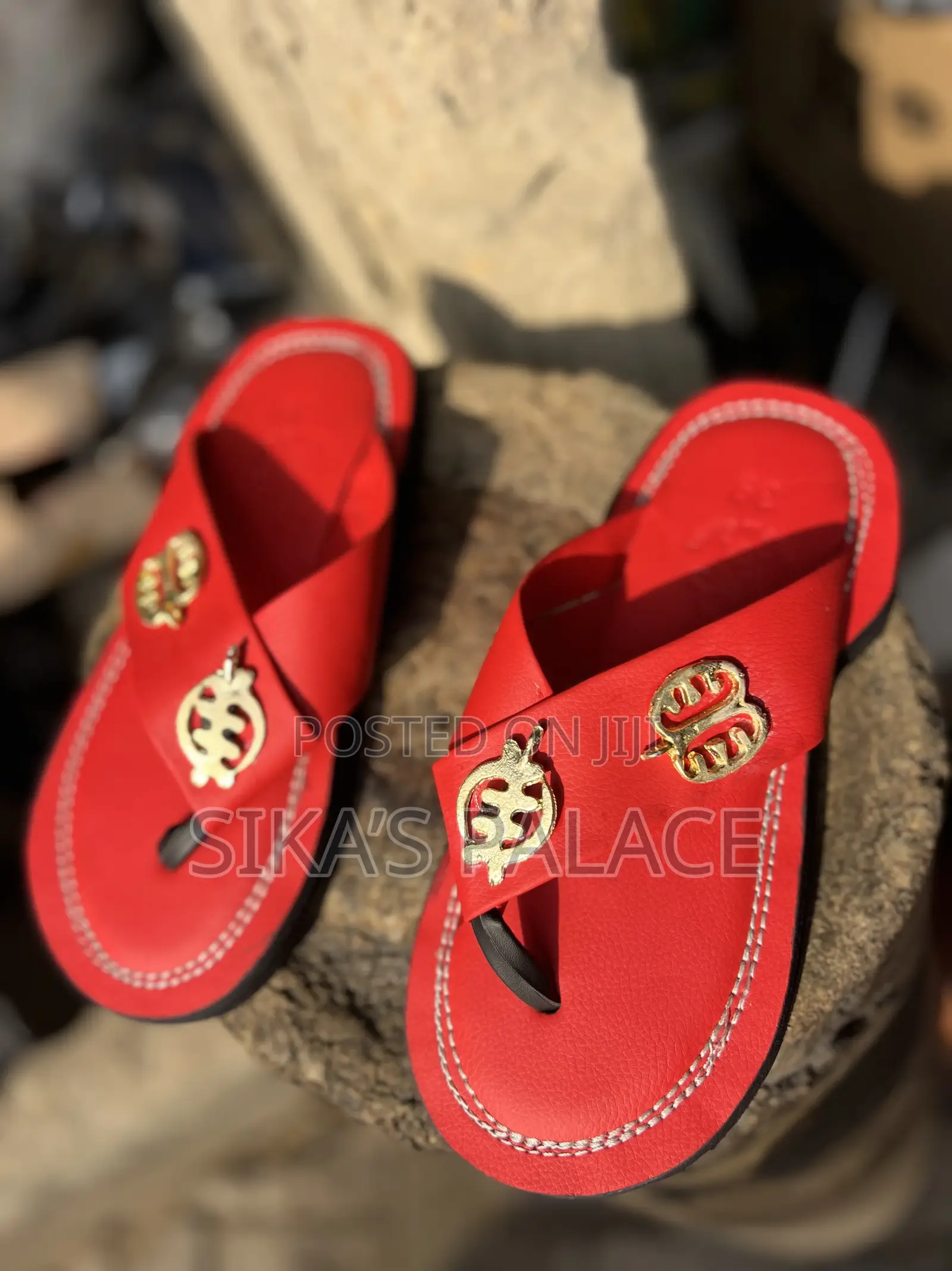 Royal Made Red Leather Ahenemaa