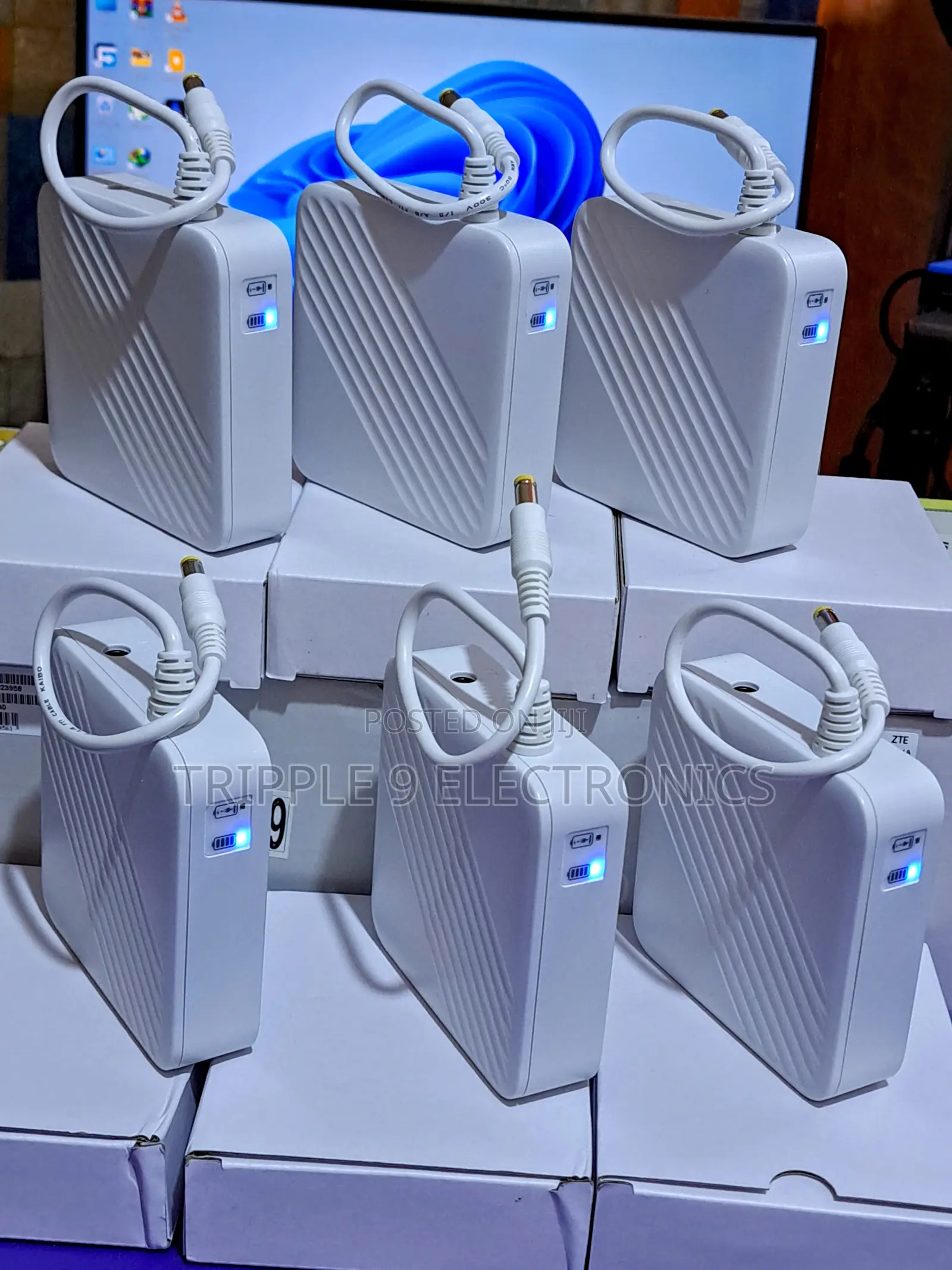 Long Lasting External Power Banks for Routers