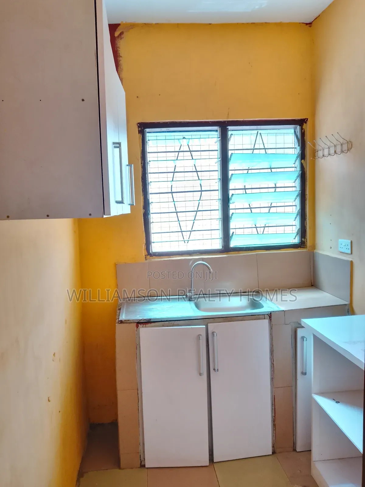 1bdrm Apartment in Community 18 Area, Spintex for rent