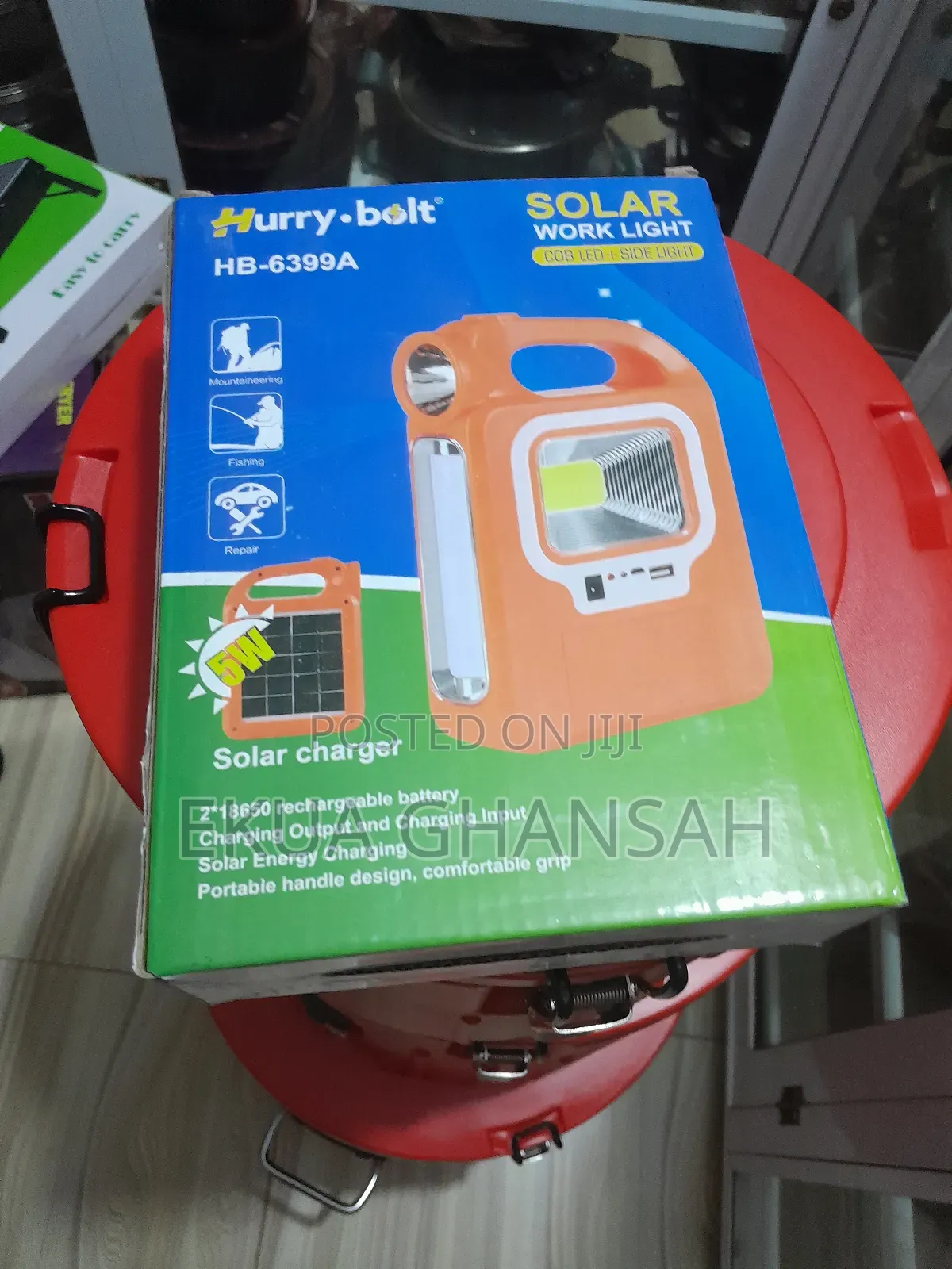 Rechargeable Light With Extra Bulb.