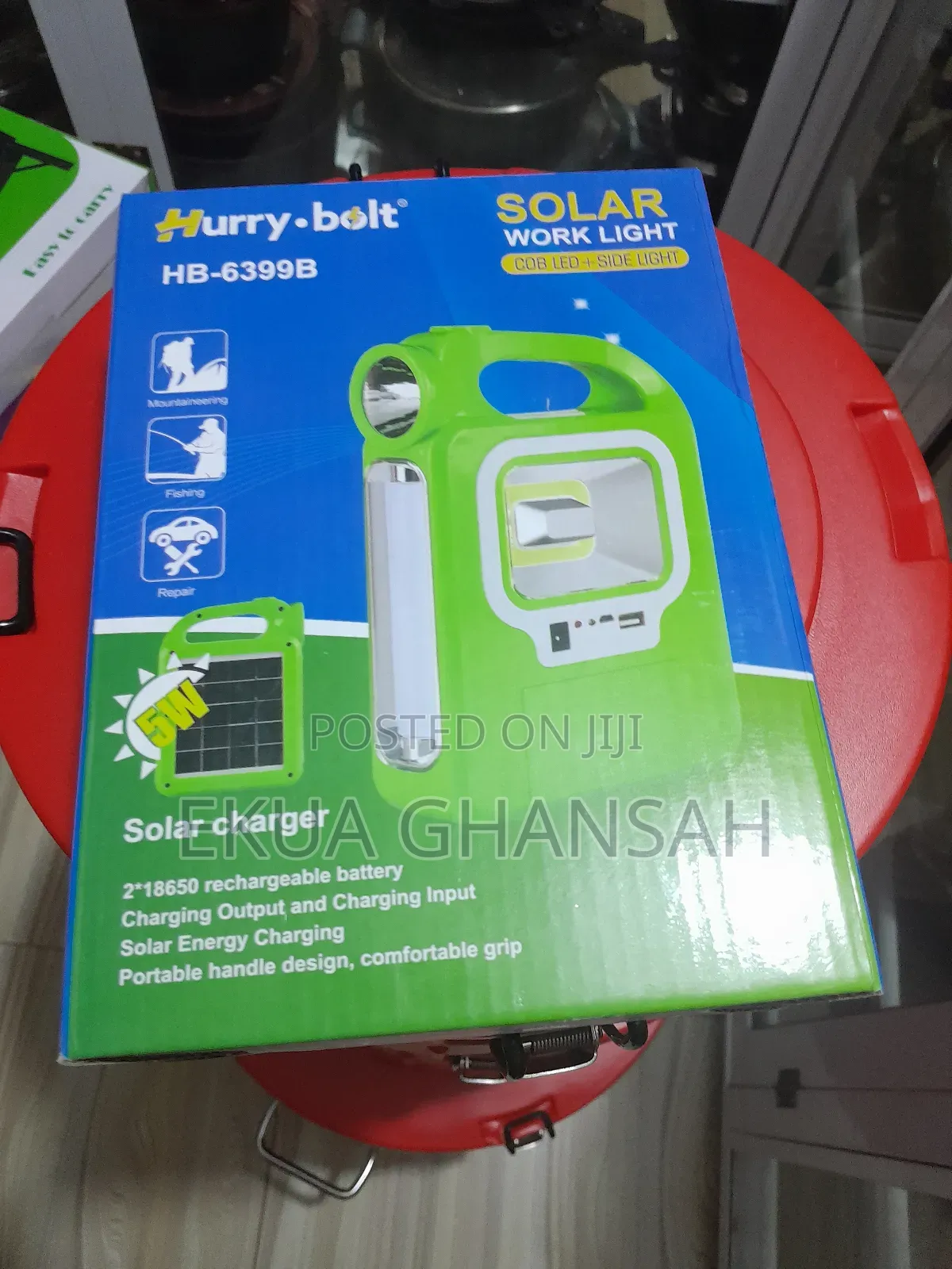 Rechargeable Light With Extra Bulb.