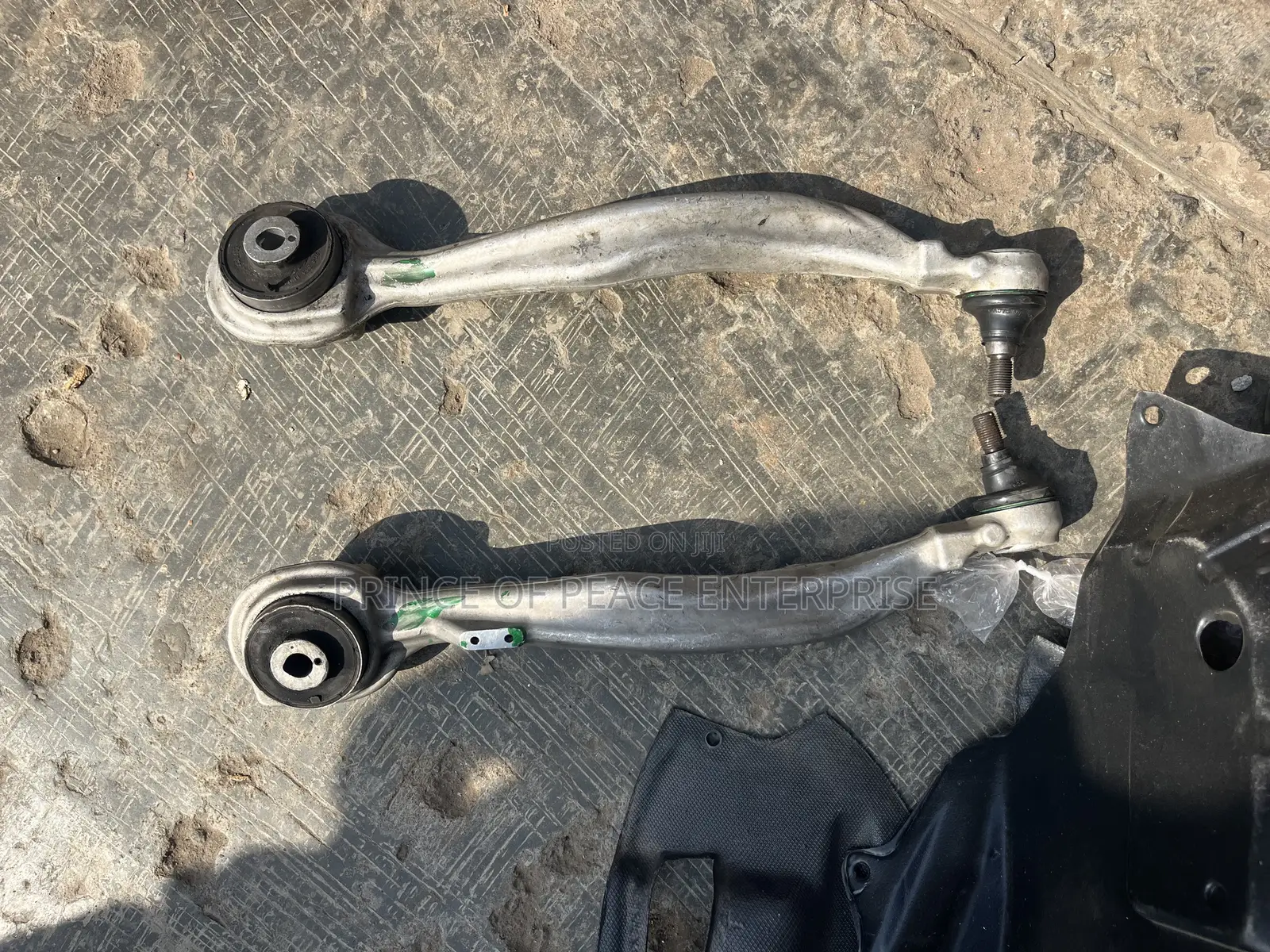 Mercedes Benz C300 2009 2010 2011 Lower Arm Pair