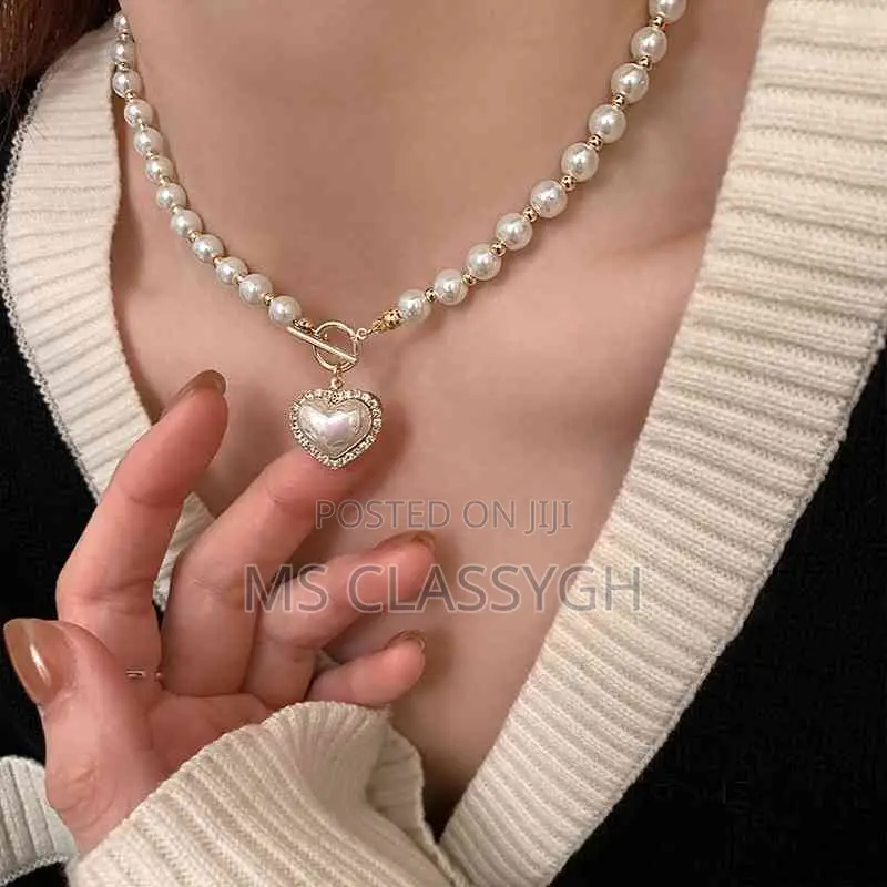 Elegant Pearl Necklace Heart Pendant Necklaces Luxury Imitat