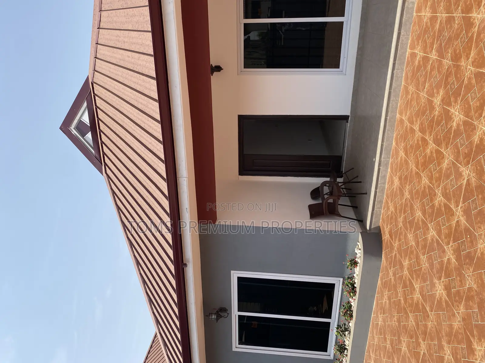 3bdrm Block of Flats in East Legon Ogbojo for sale