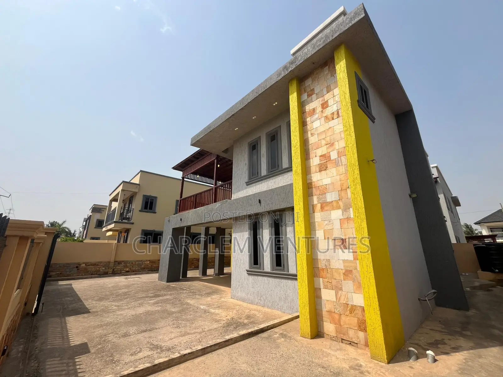 4bdrm House in Charclem Ventures, Accra Metropolitan for sale
