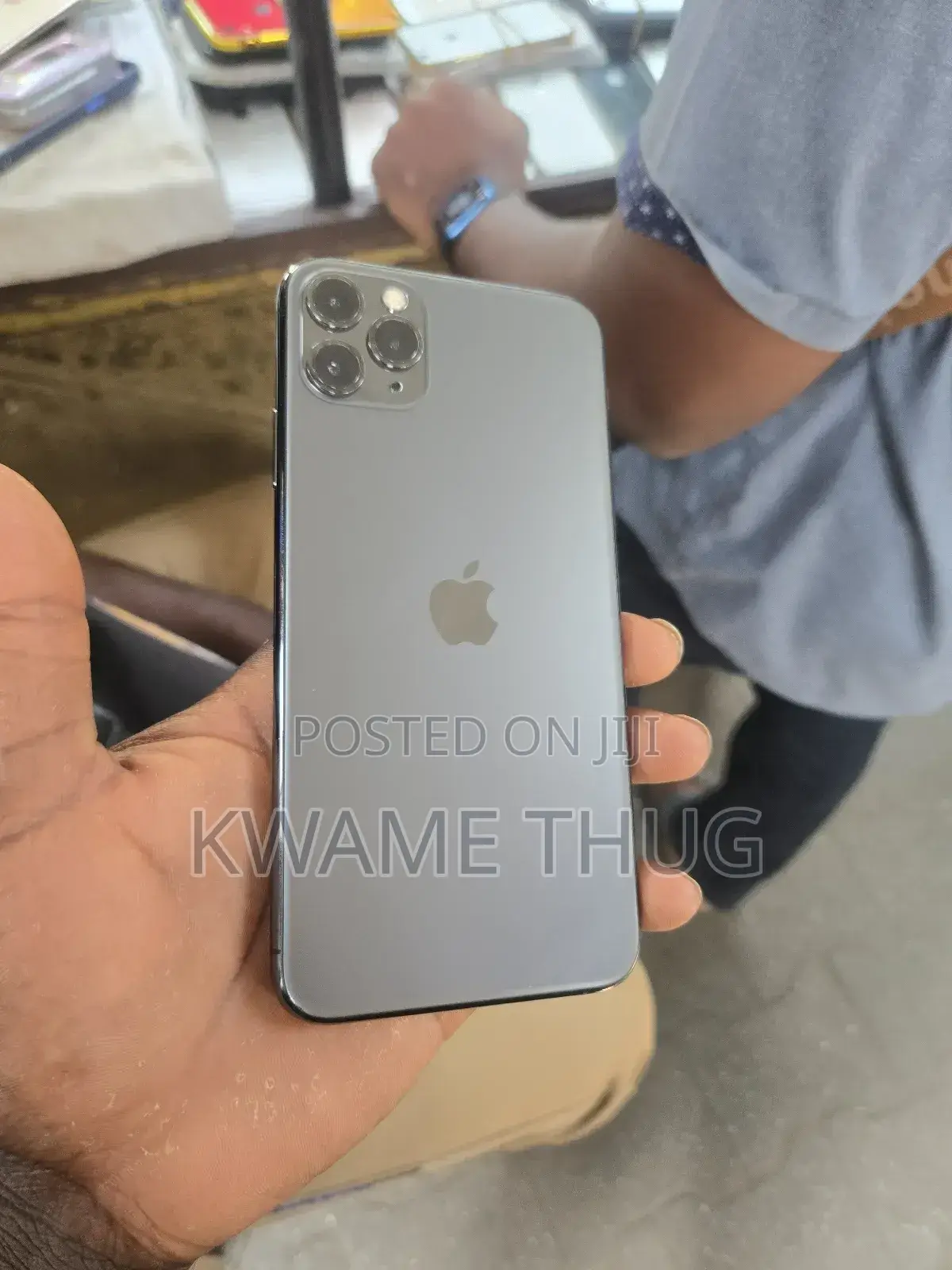 New Apple iPhone 11 Pro Max 64 GB Black