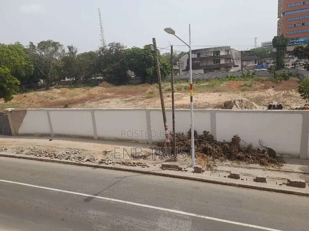 1.14 Acres Of Land At North Ridge Bank Square