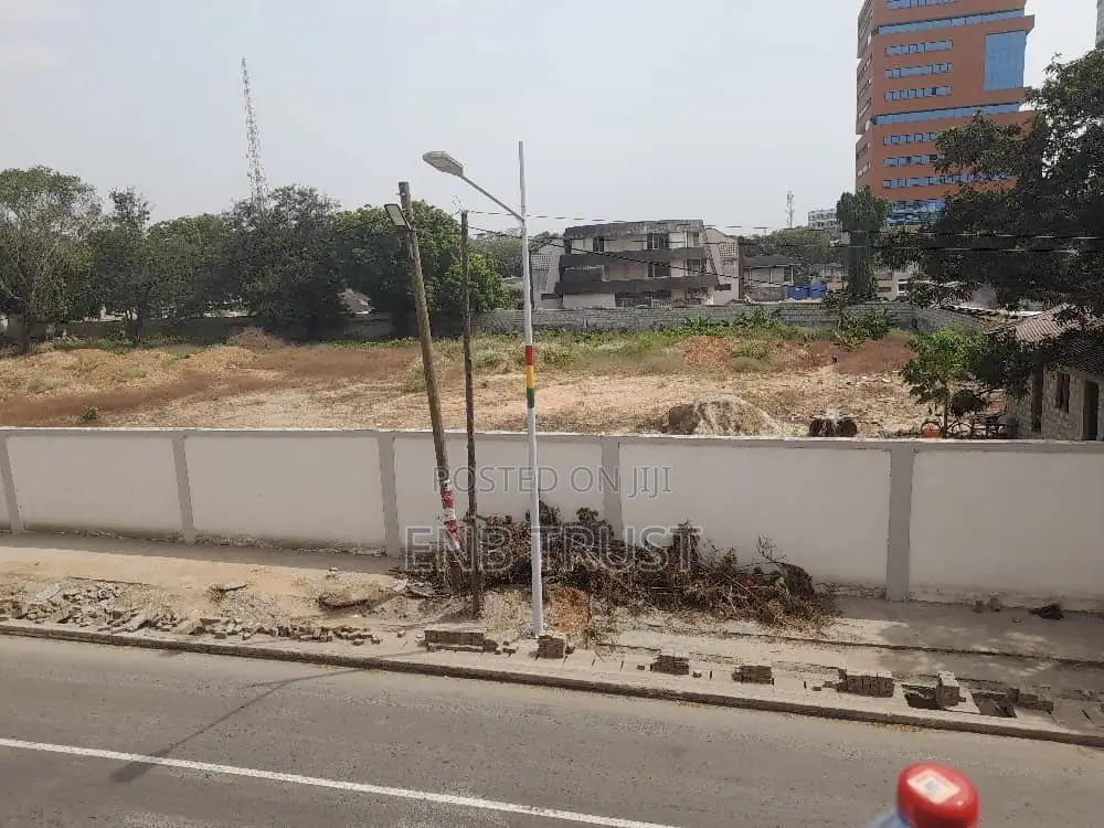 1.14 Acres Of Land At North Ridge Bank Square