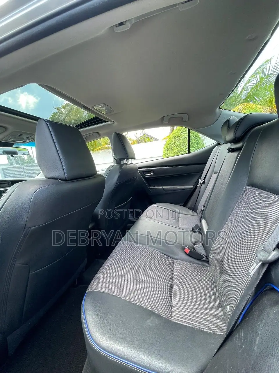 Toyota Corolla SE 4dr Sedan (1.8L 4cyl CVT) 2017 Silver