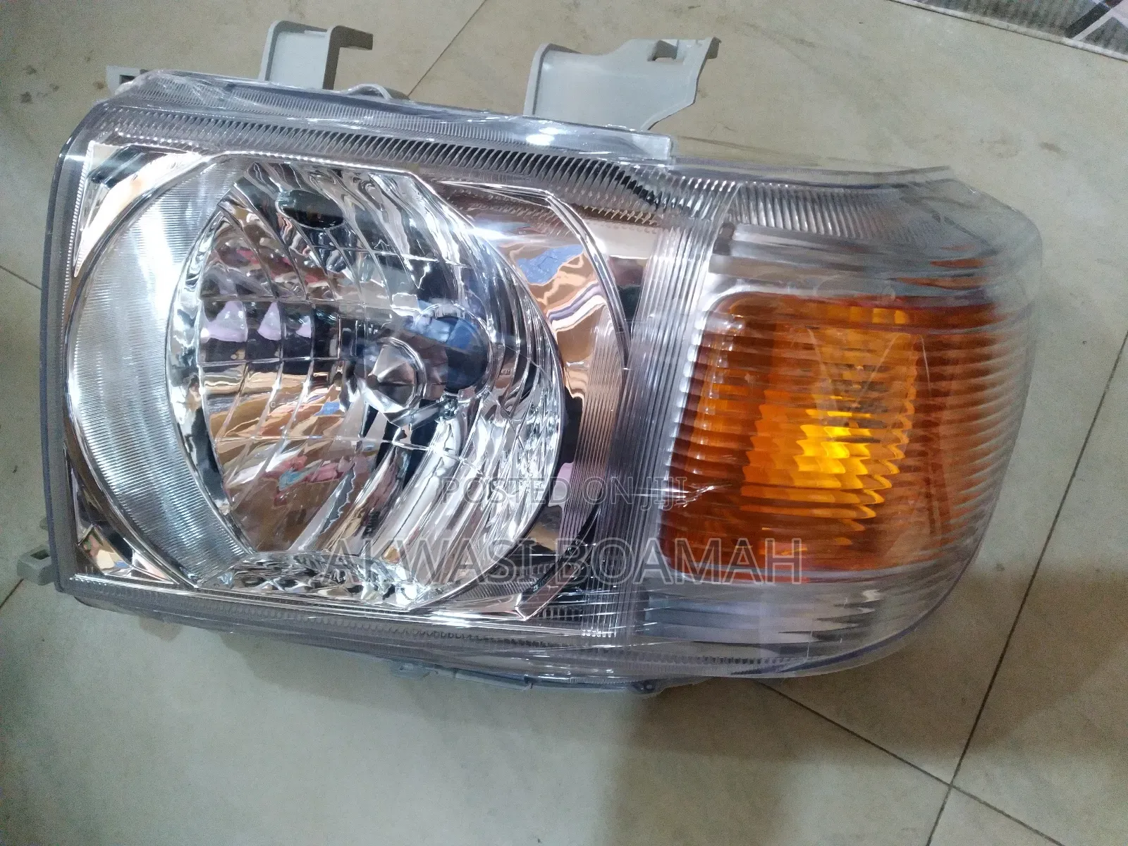 Toyota Landcruiser FJ 70 Headlight Pair Depo