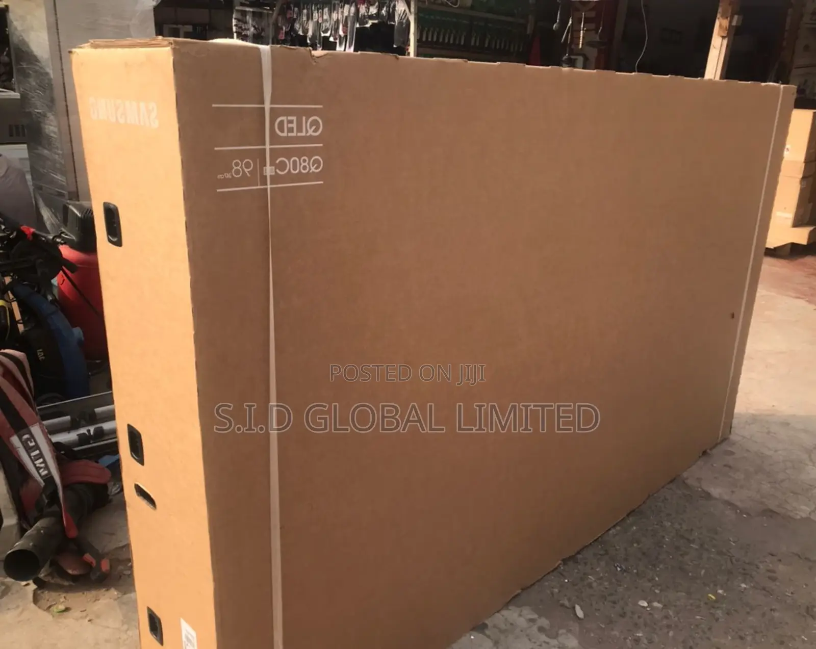 Game All Day This Christmas With 98" Class Qled Q80c