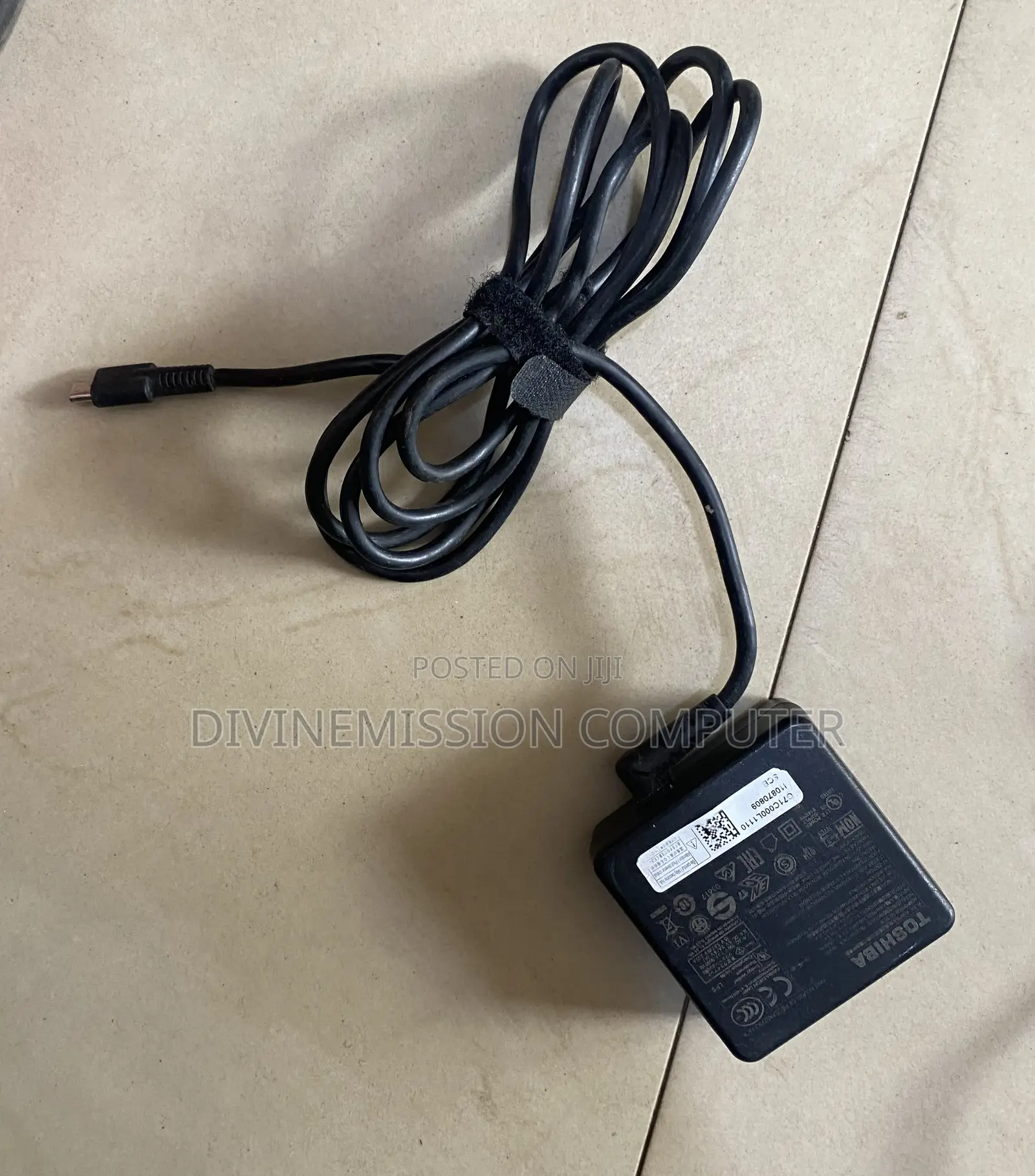 Toshiba Type C Laptop Adapter/Charger 5v9v12v~3A