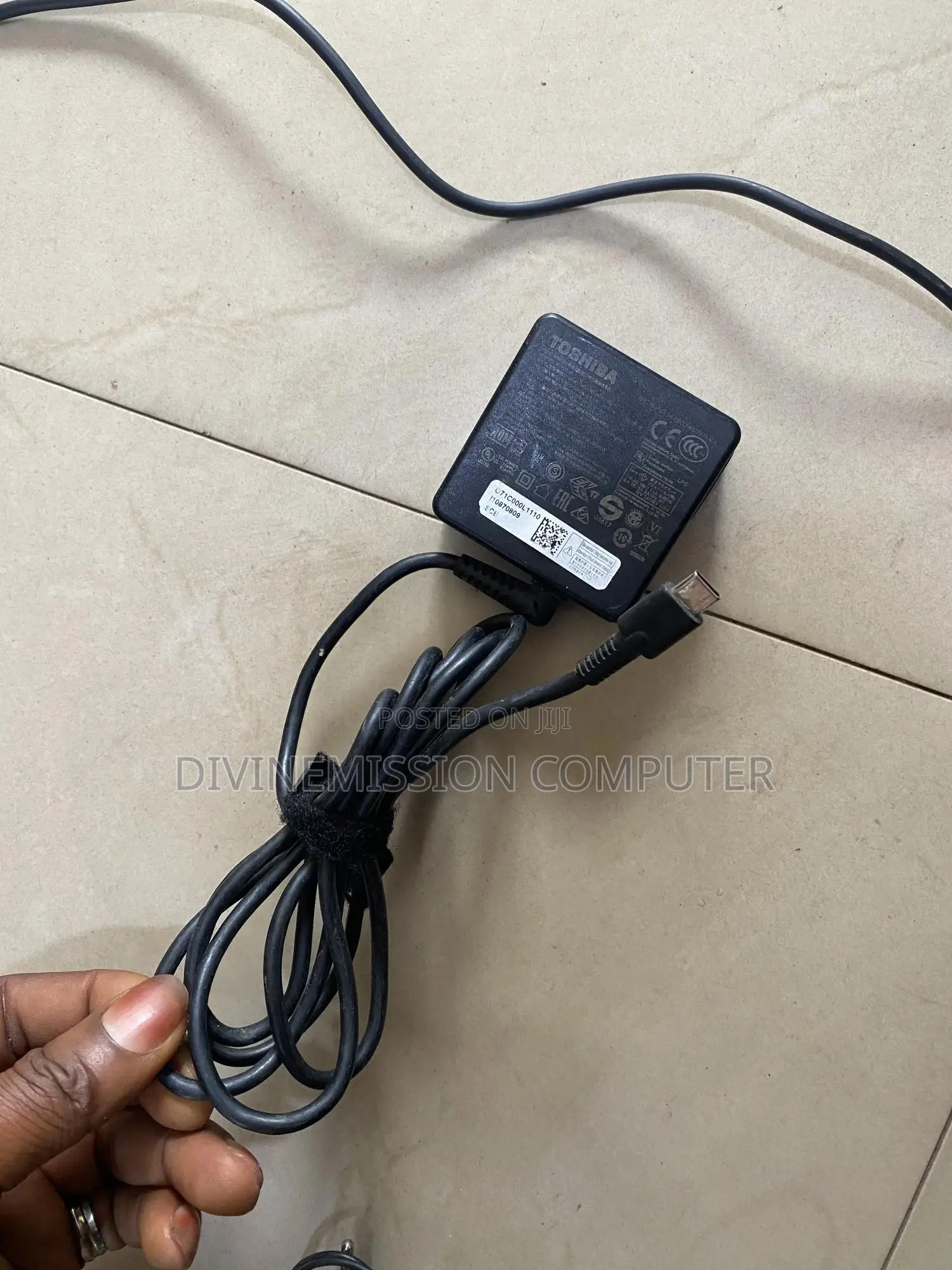 Toshiba Type C Laptop Adapter/Charger 5v9v12v~3A